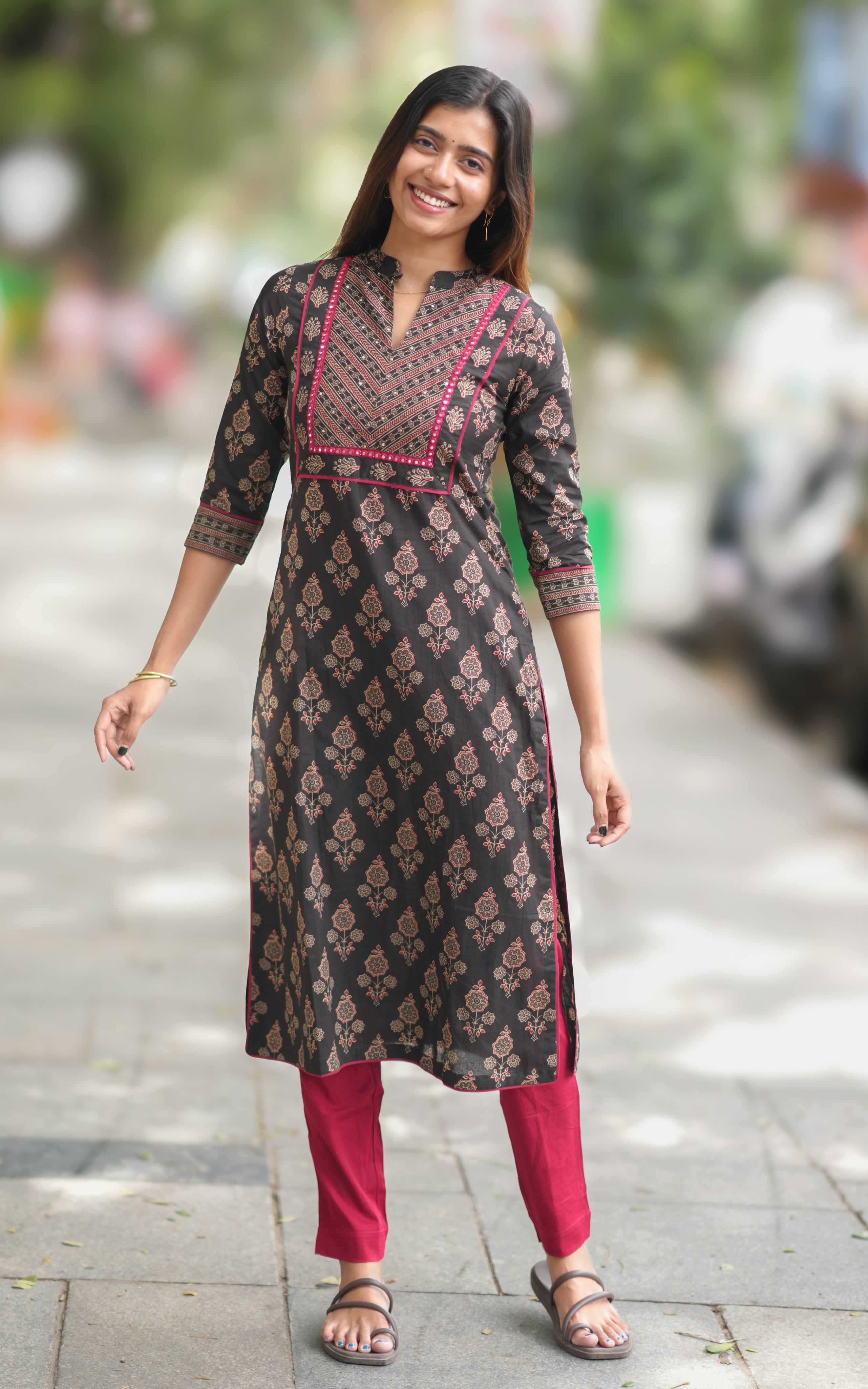 Ethnic straight kurti with minimal design for women