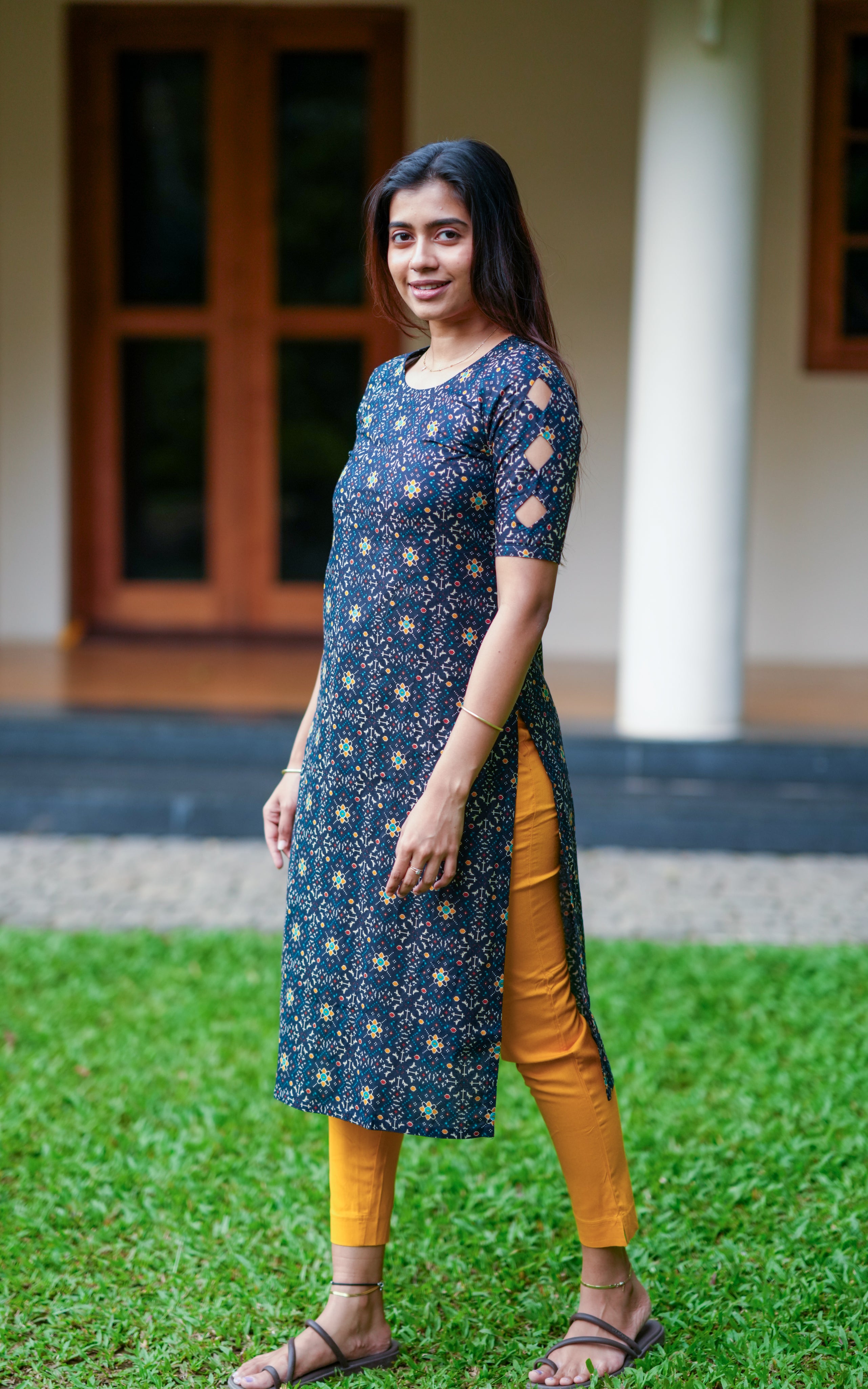 Printed straight-fit kurti