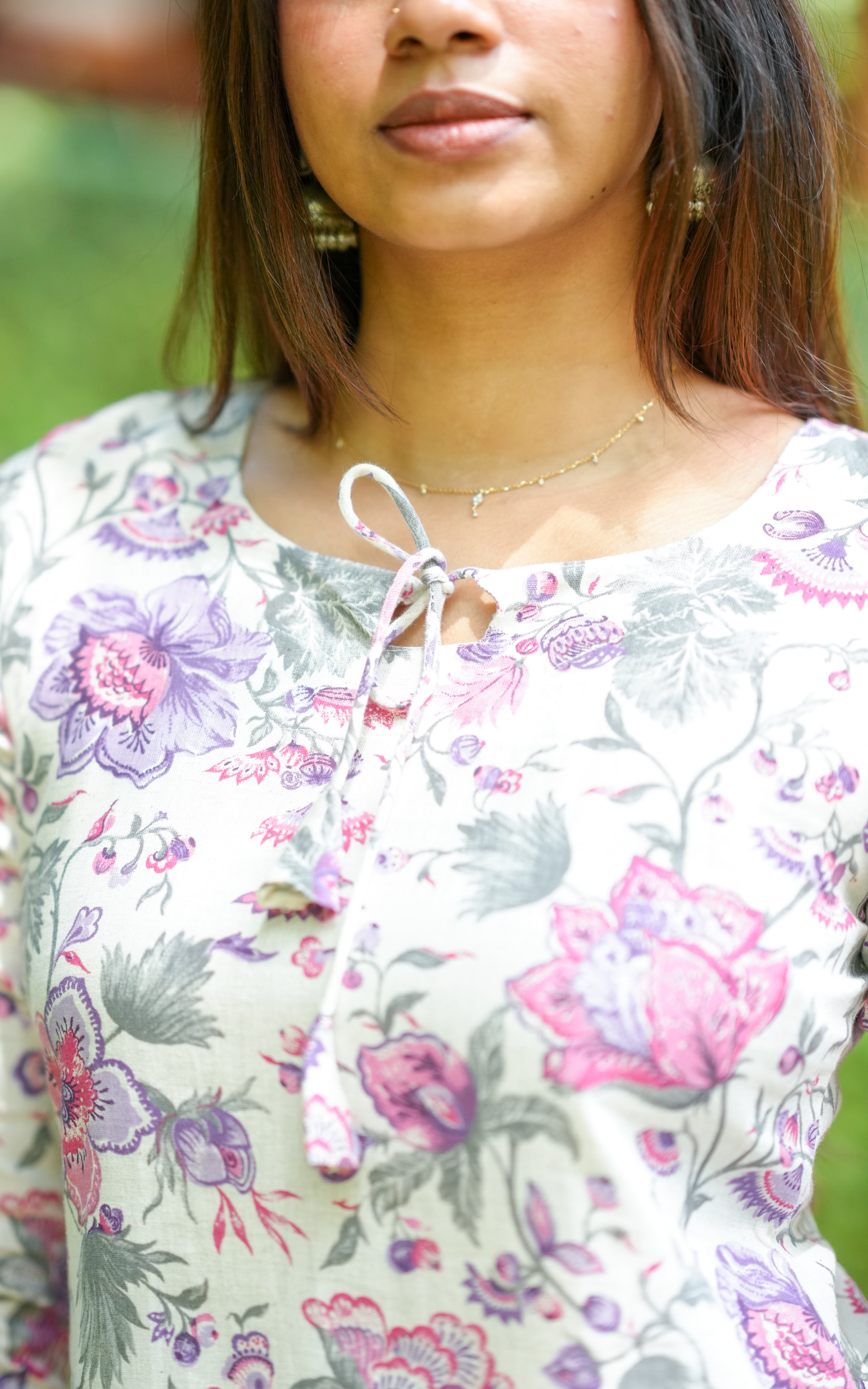 Simple ethnic wear