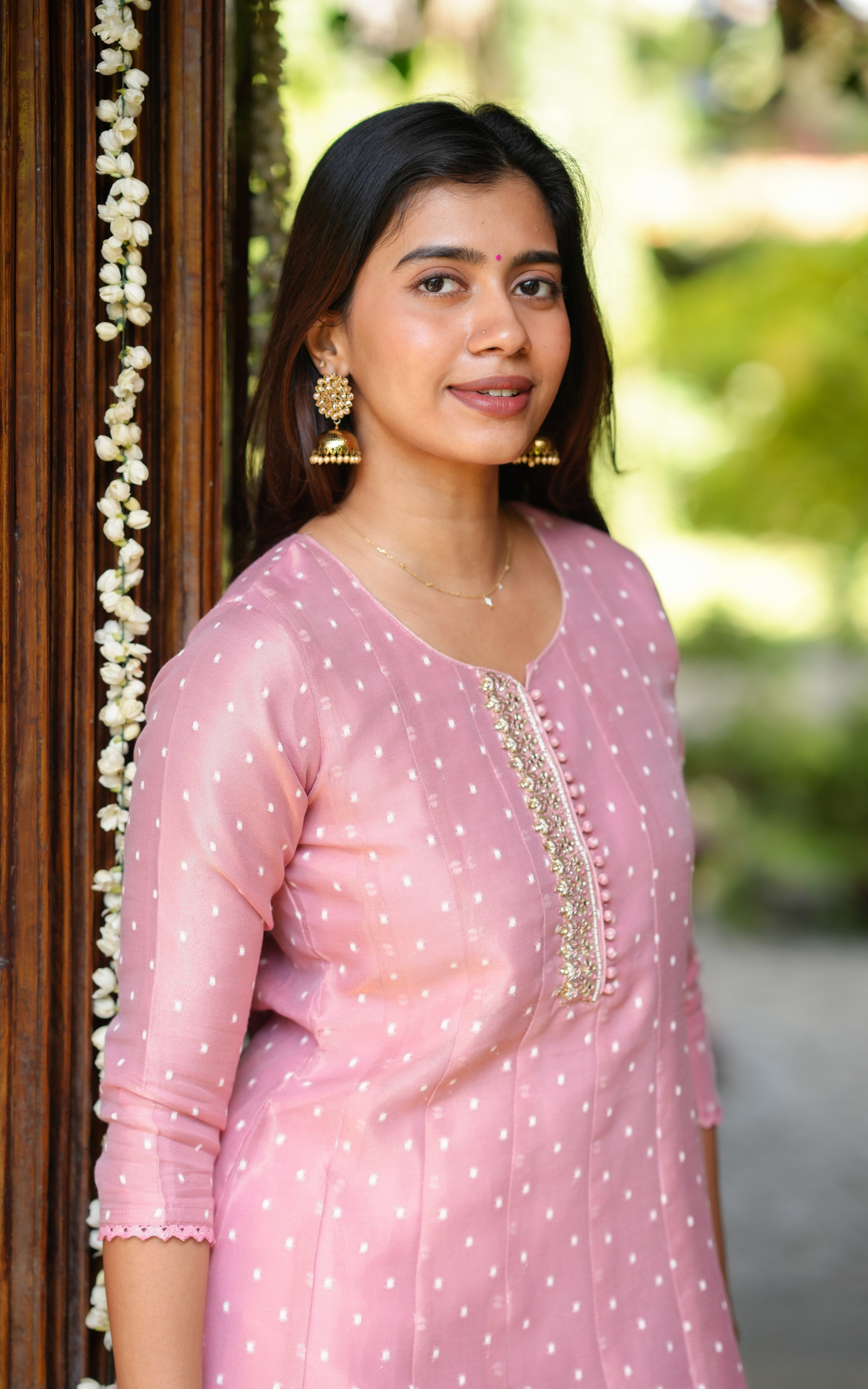 Crafted for elegance and ease, this ethnic set adds effortless beauty to your everyday wardrobe