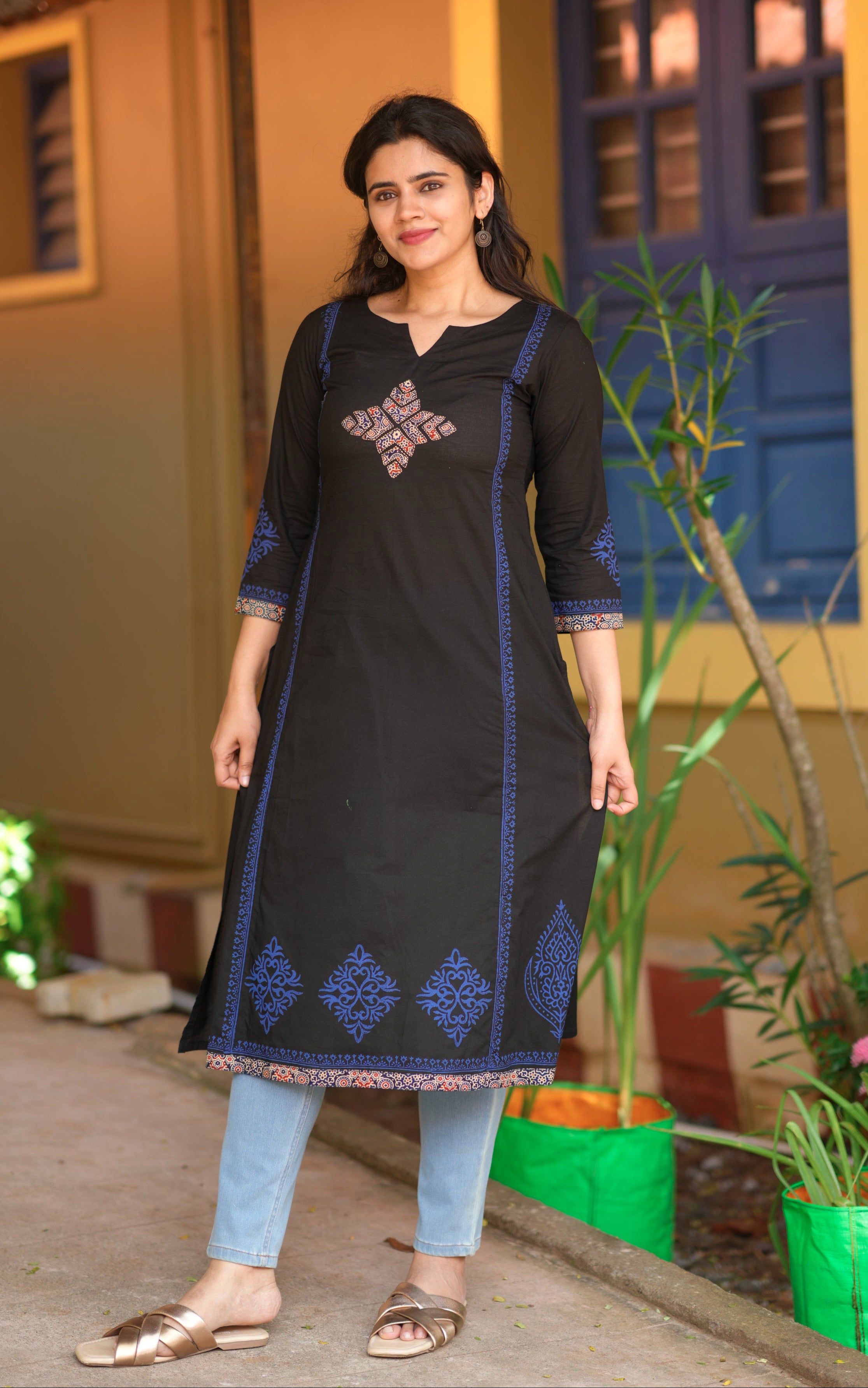 Vidhushini Black