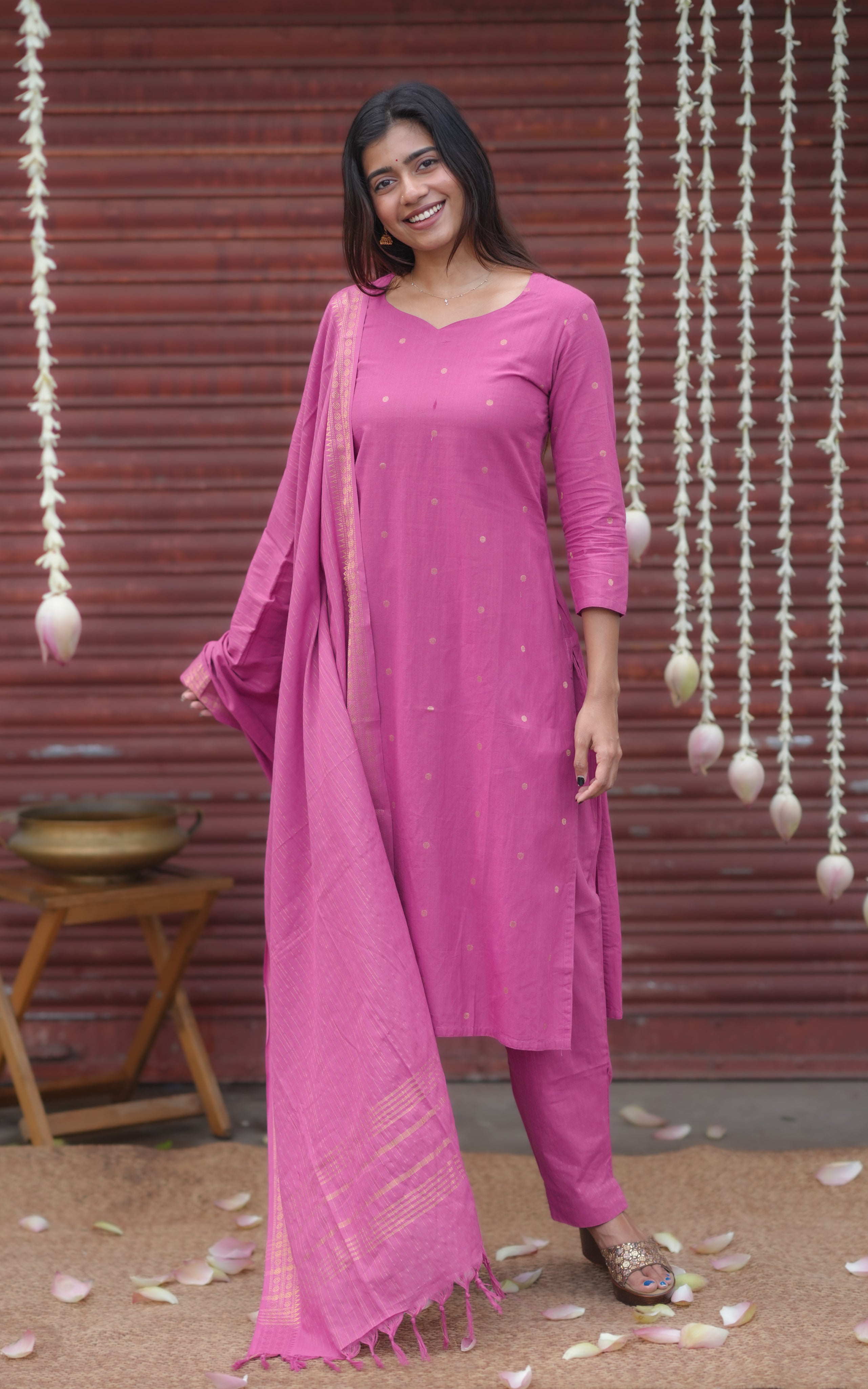 Straight-cut kurti set for women