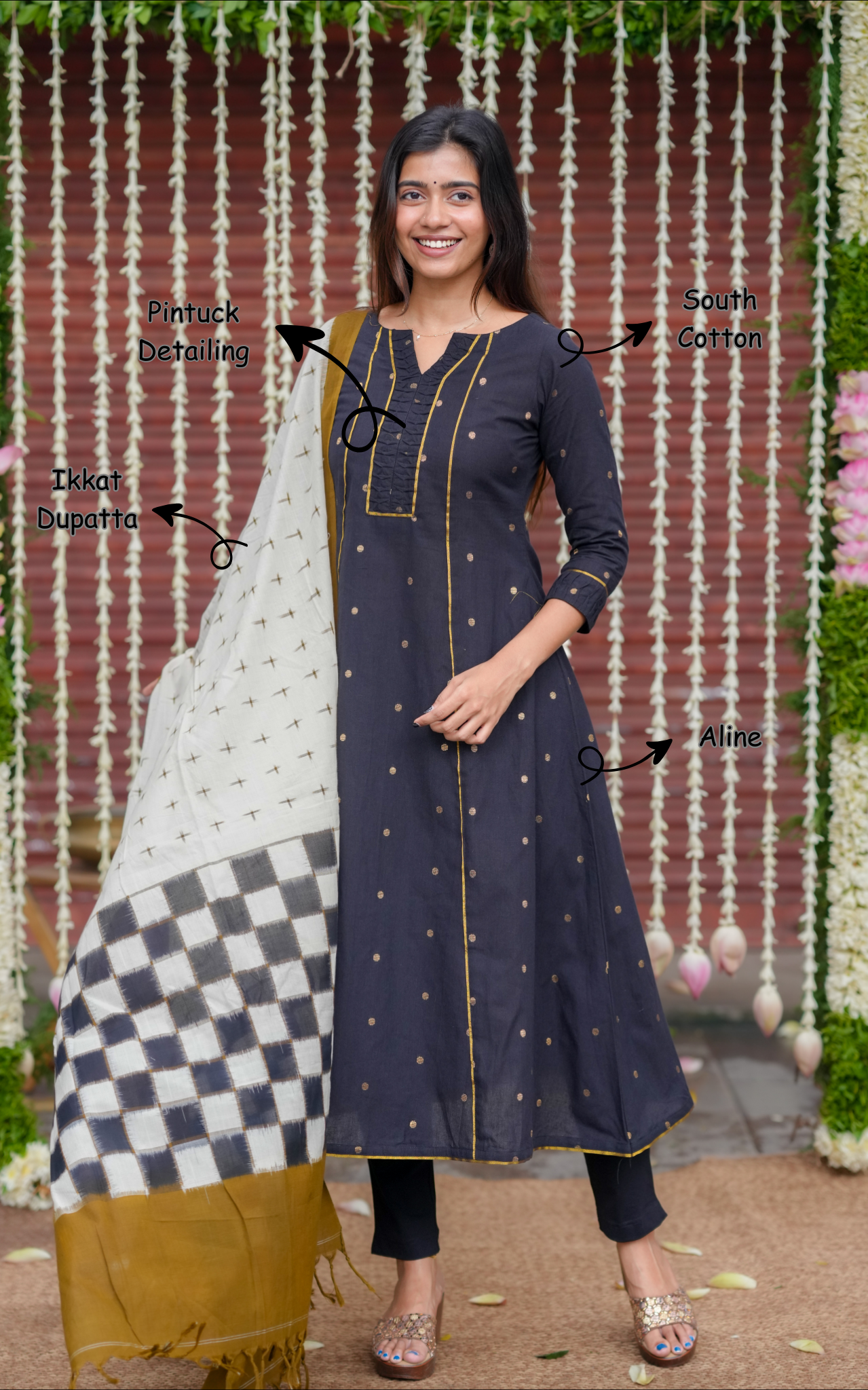Haasini Black (Kurti+Dupatta)