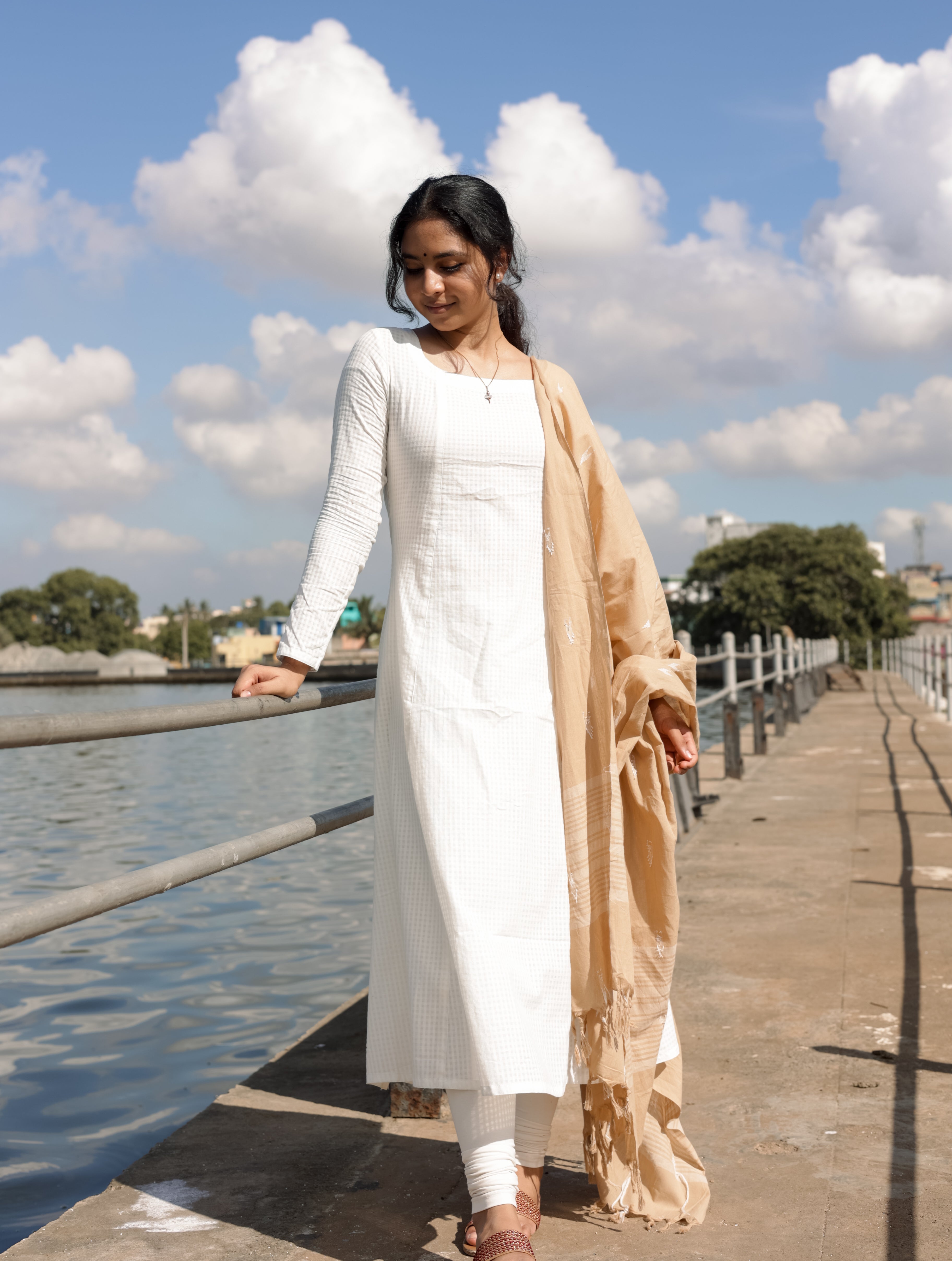 Jodi Simran White (Kurti+Dupatta) KURTIS instore