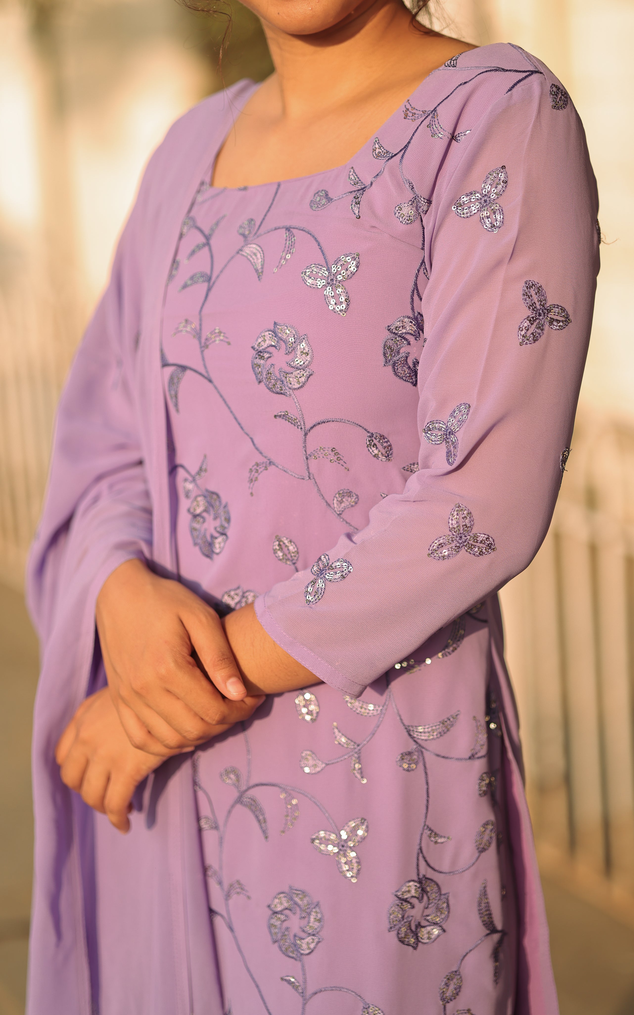 Aishu kurti design – Sillunu Oru Kadhal movie look, traditional wear for women