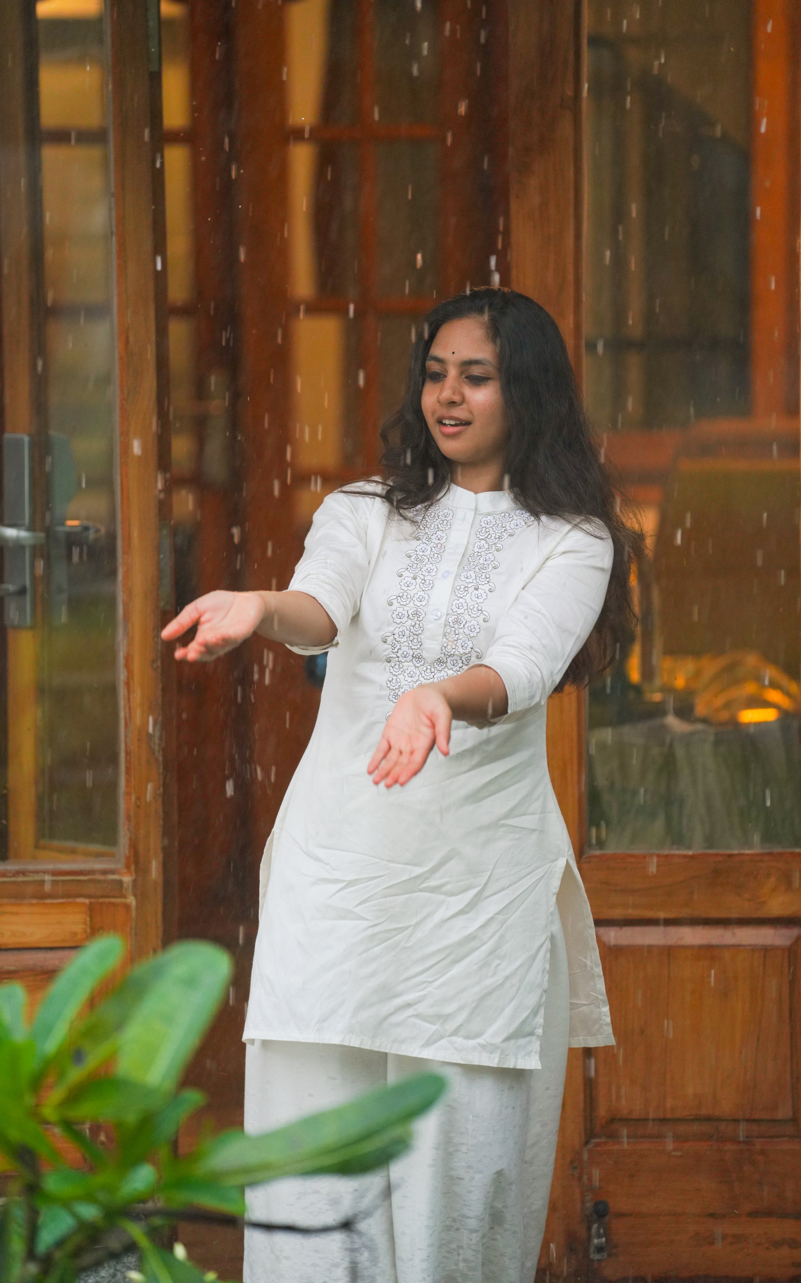 Instore - Off white color art silk short kurti with zari embroidered chinese collar & matching plazo pant