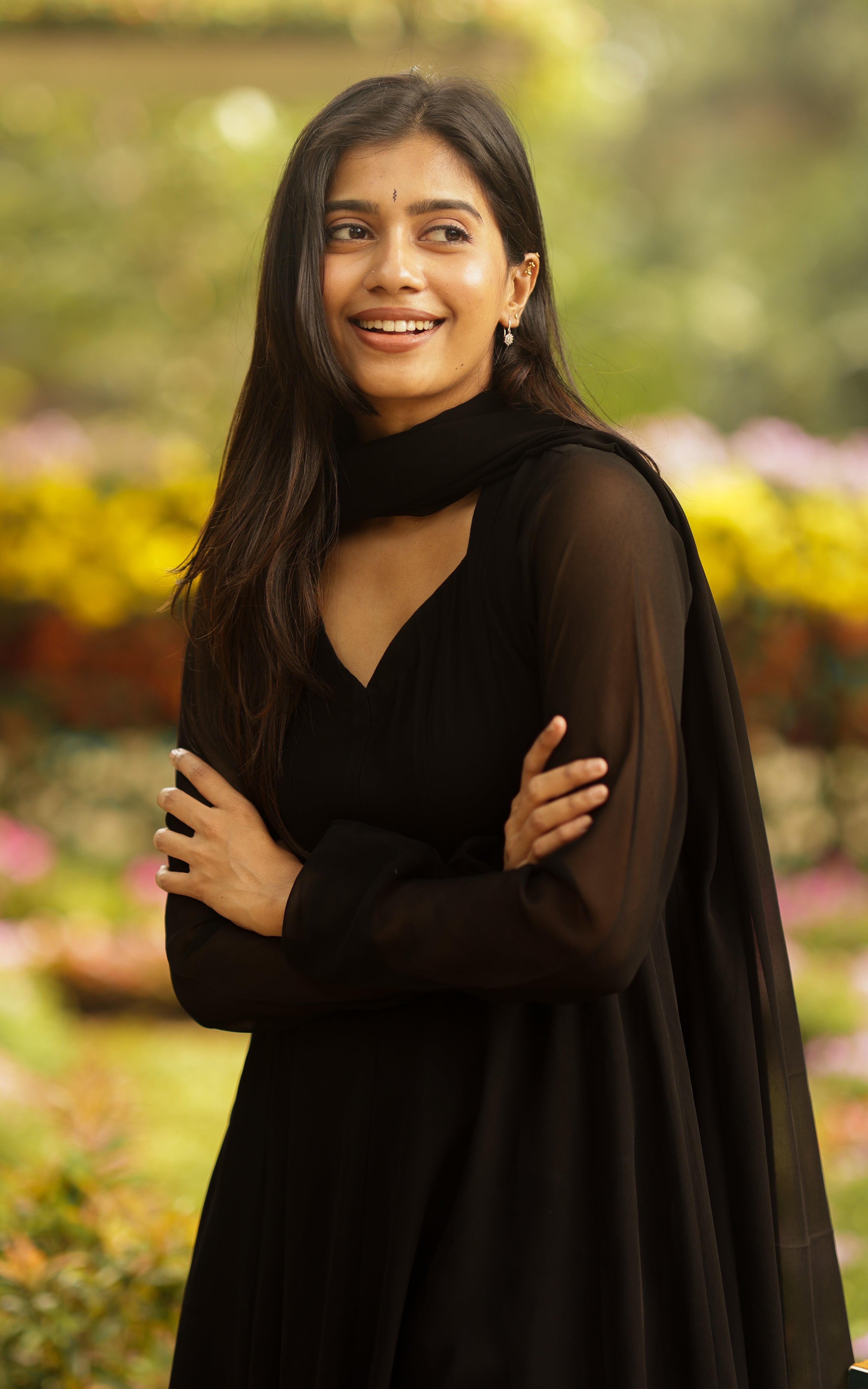 sonalibendre's beautiful salwar from kadhalar dhinam