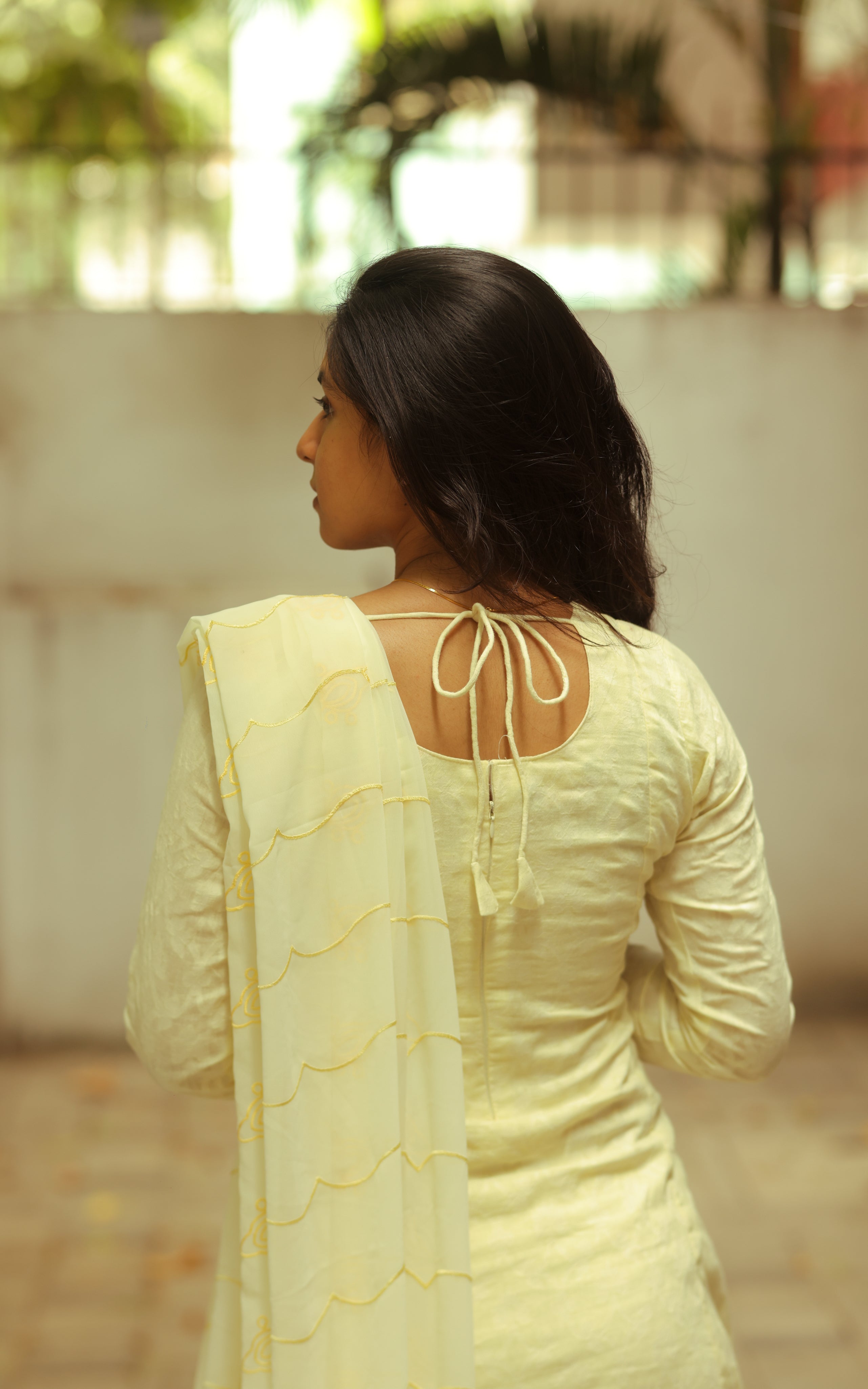Simple ethnic wear