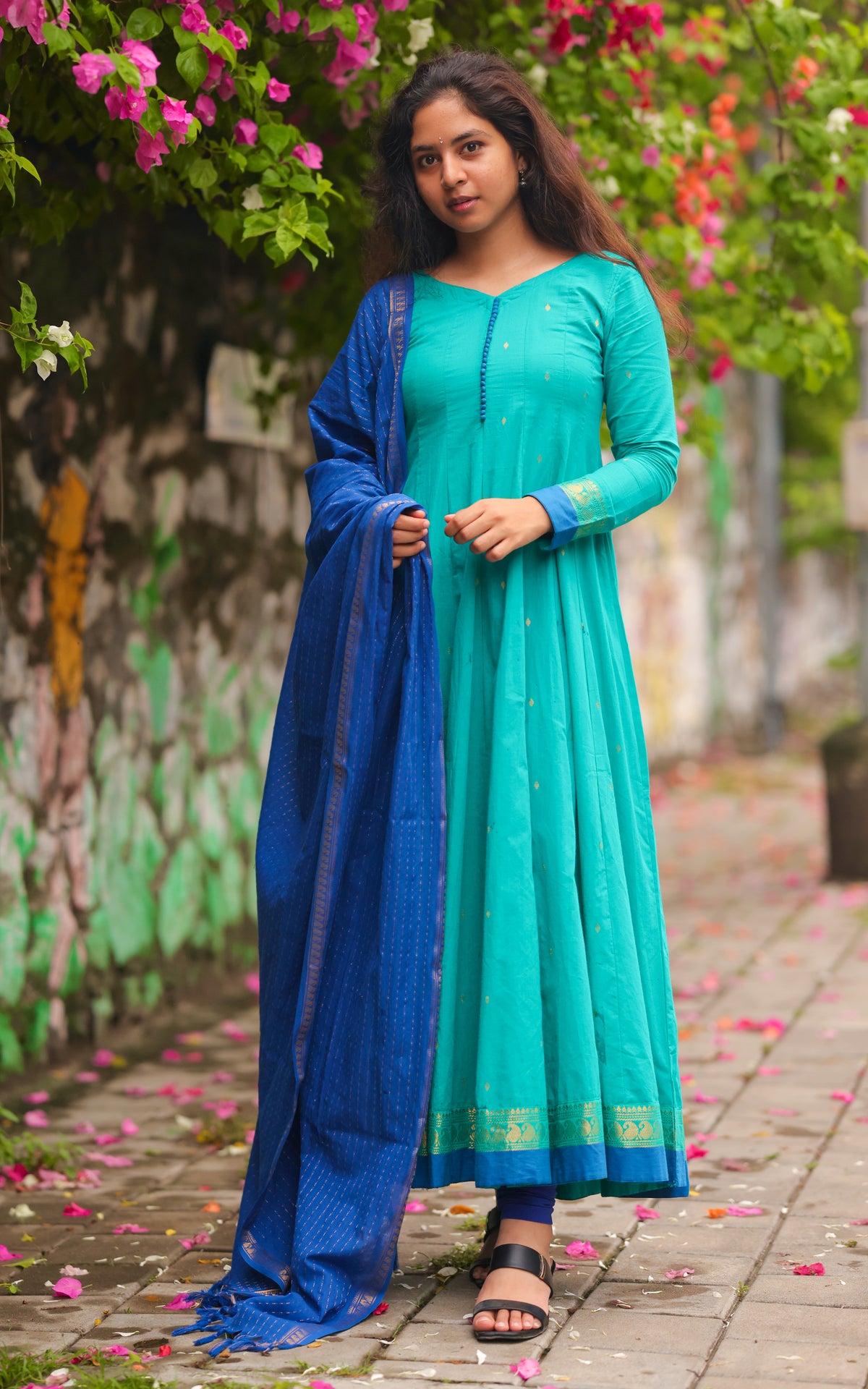 Kundhavai Aqua Blue (Kurti+Dupatta)