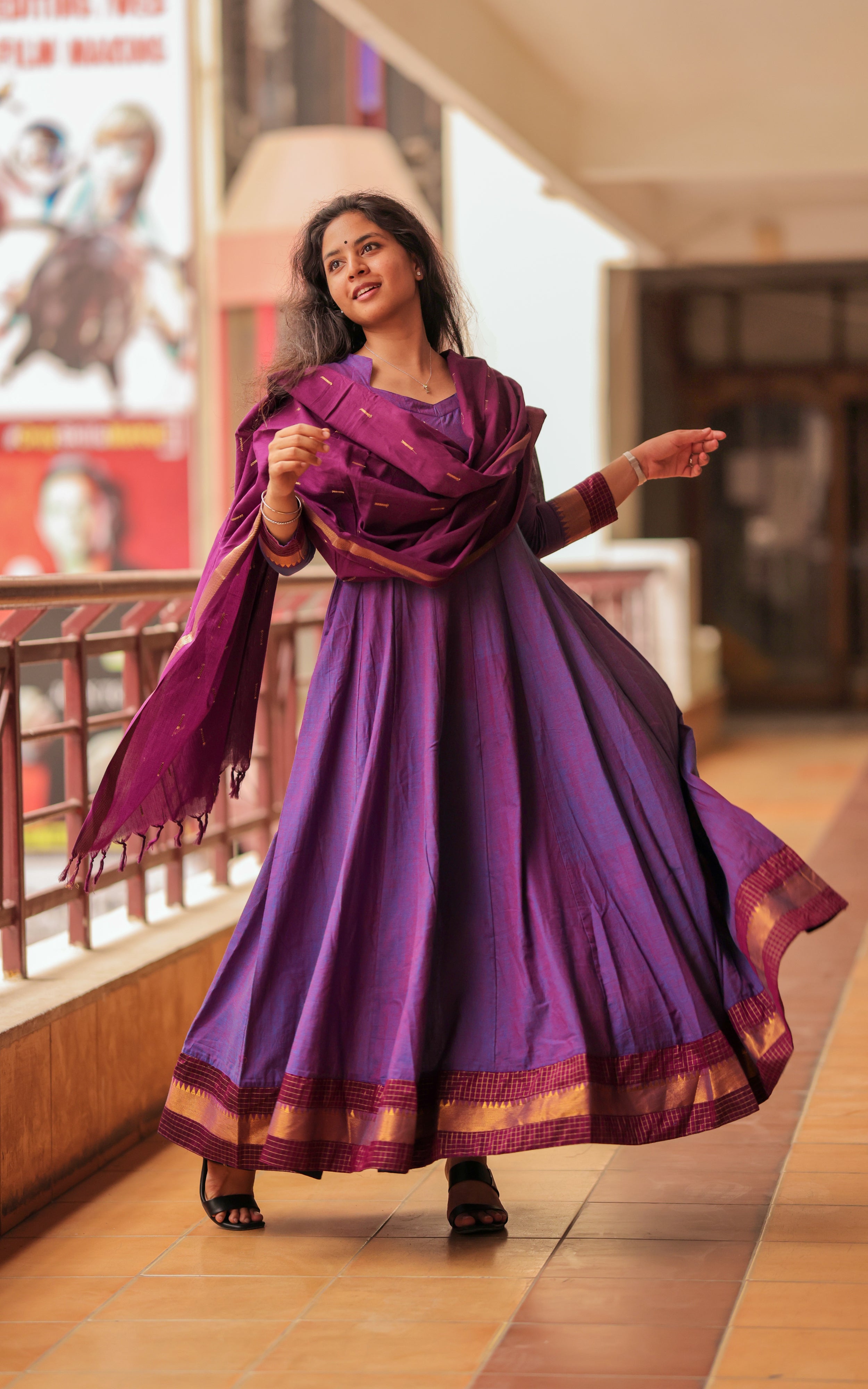 Aninagai Dual Tone (Kurti+Dupatta)