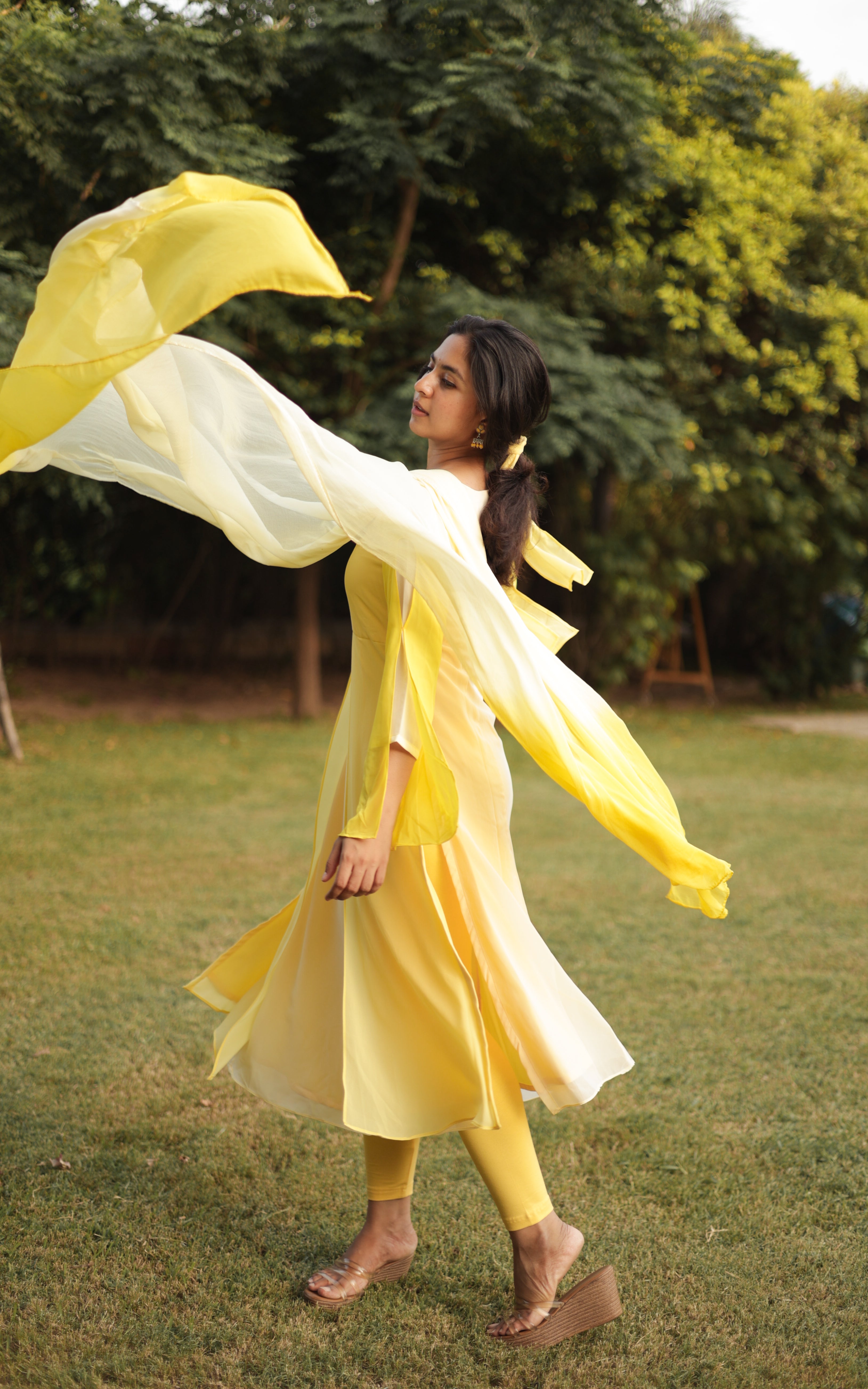 Munbe Vaa Yellow (Kurti+Dupatta) KURTIS instore