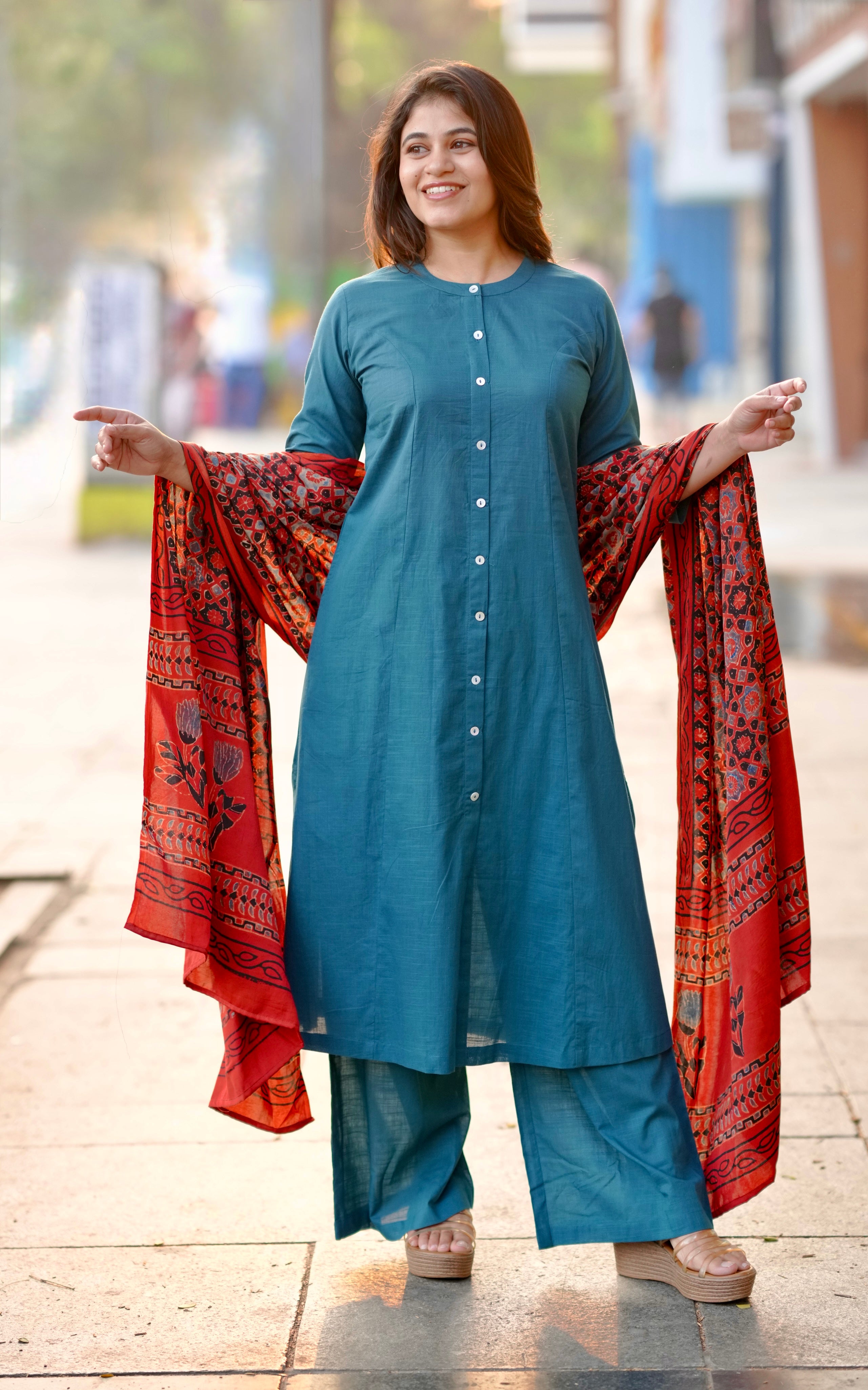 stylish kurti set for college girls
trendy aline kurti set