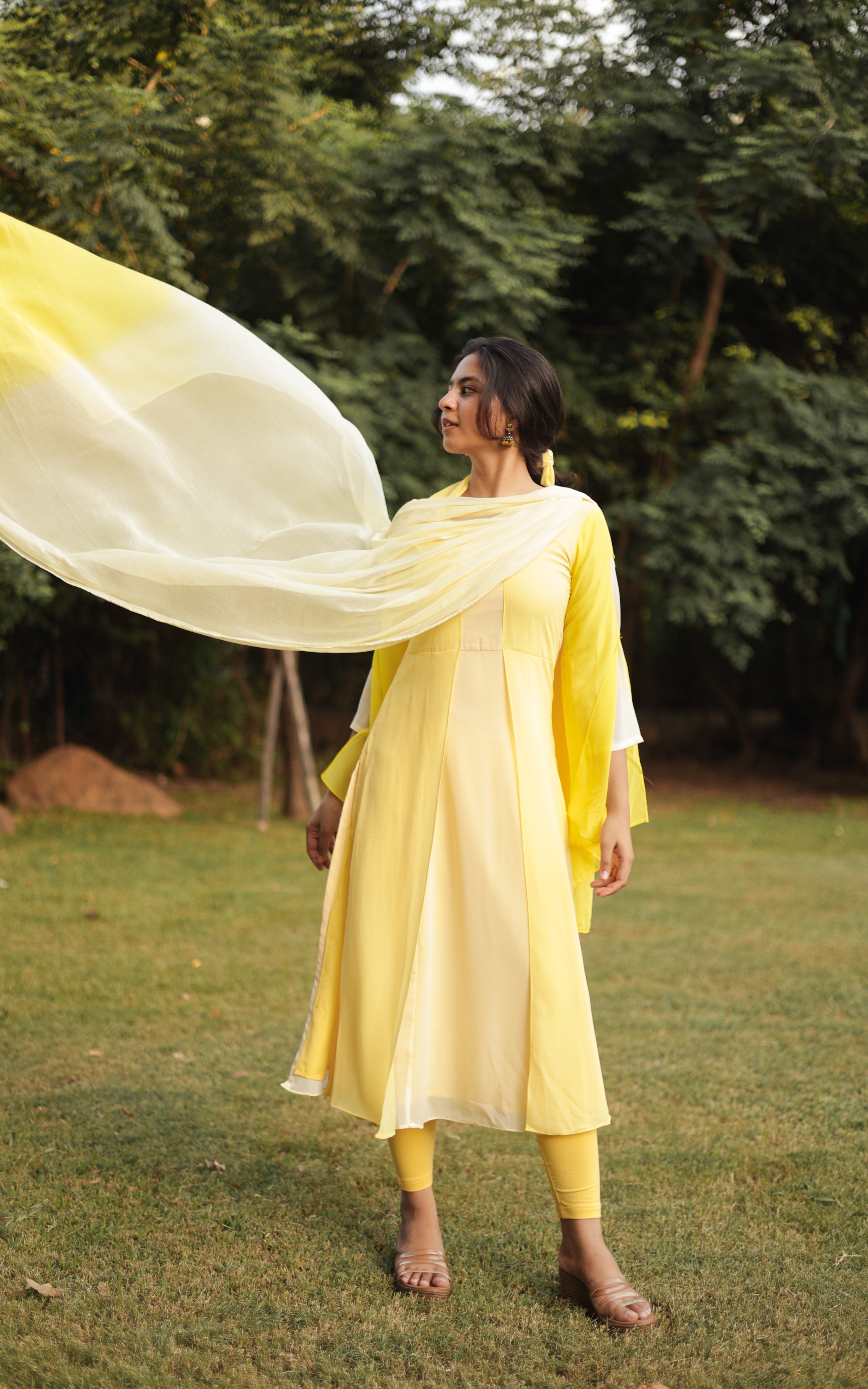 Munbe Vaa Yellow (Kurti+Dupatta) KURTIS instore