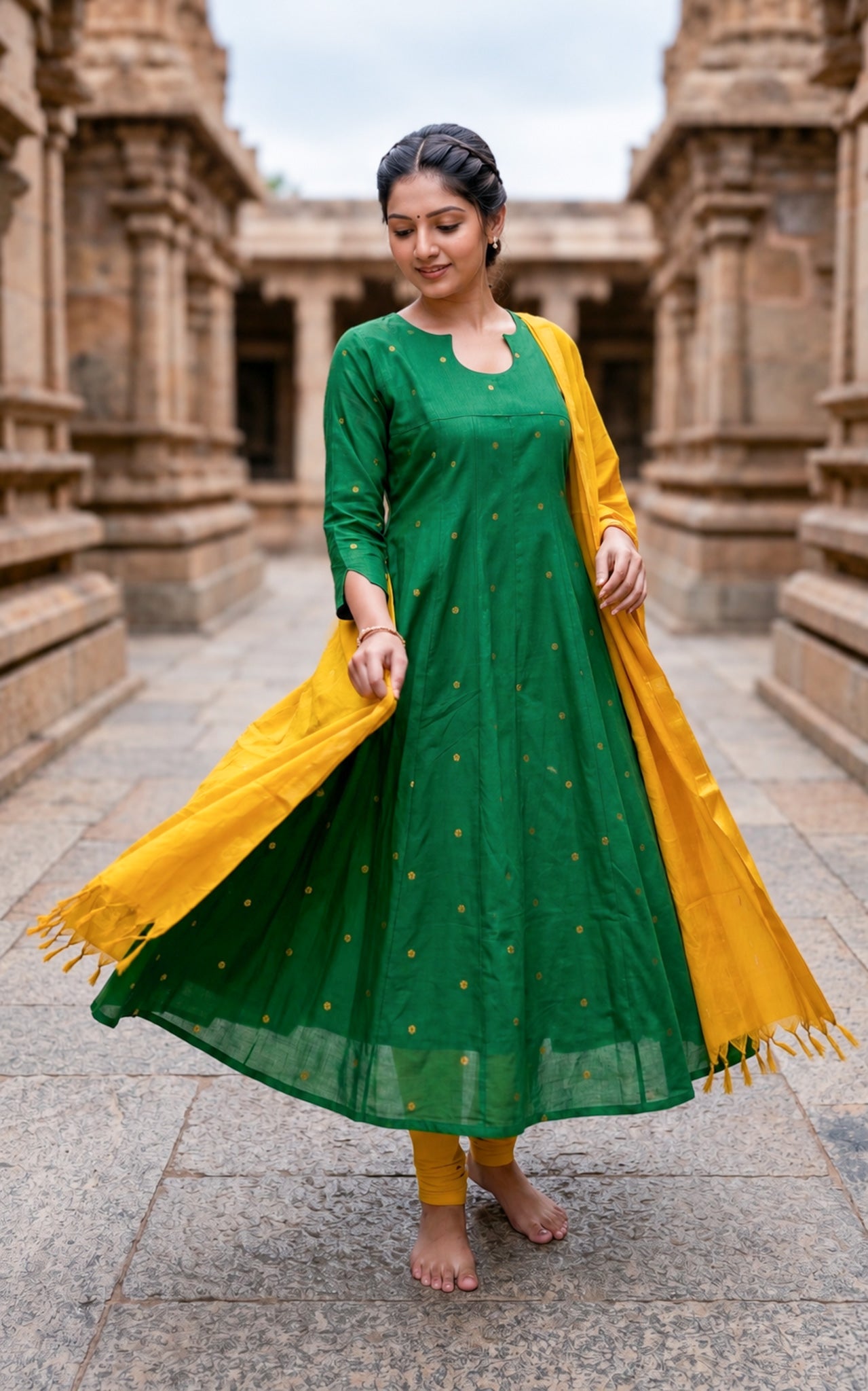 Thashika A (Kurti+Dupatta)