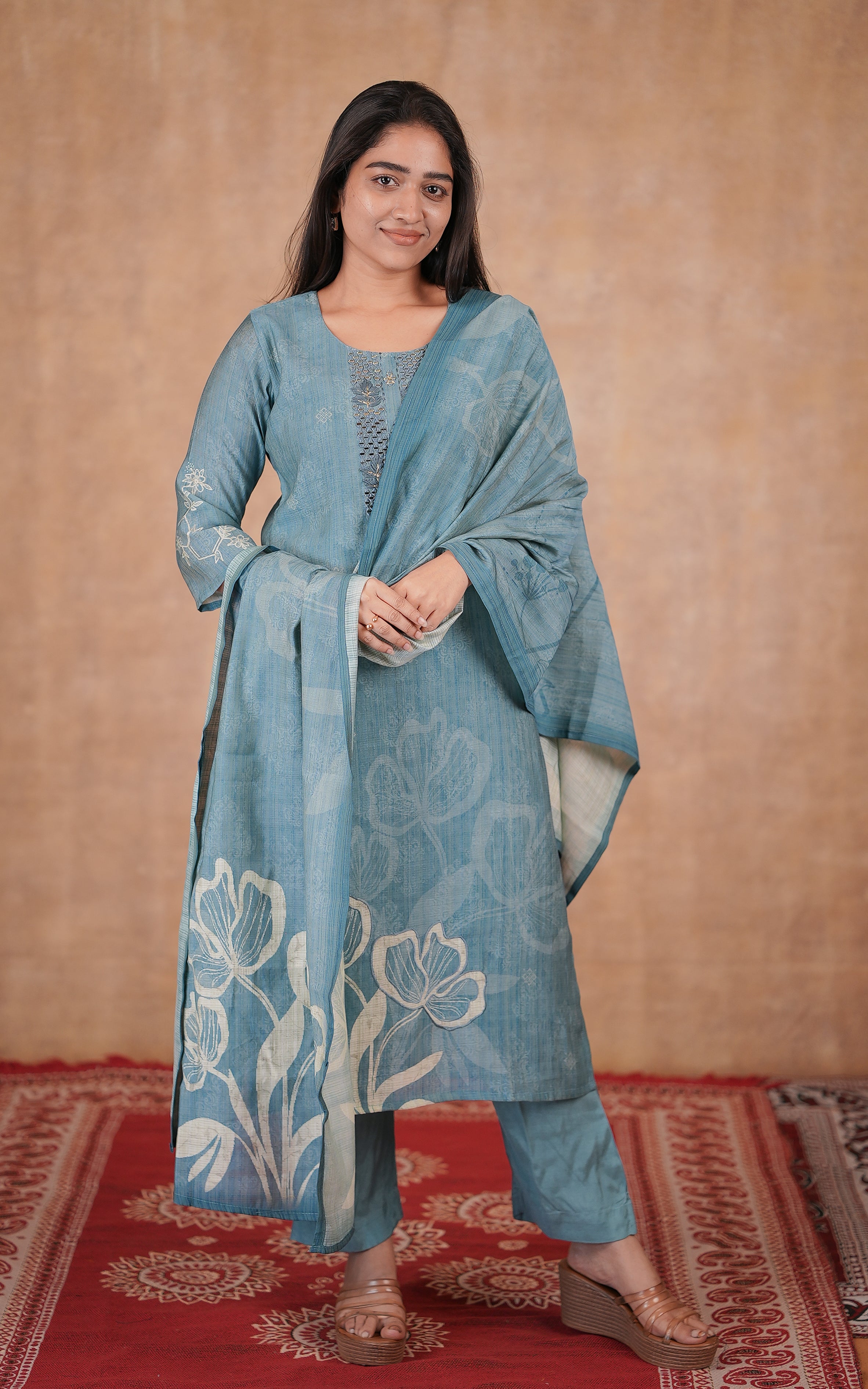 Occasion wear embroidered kurti set for women