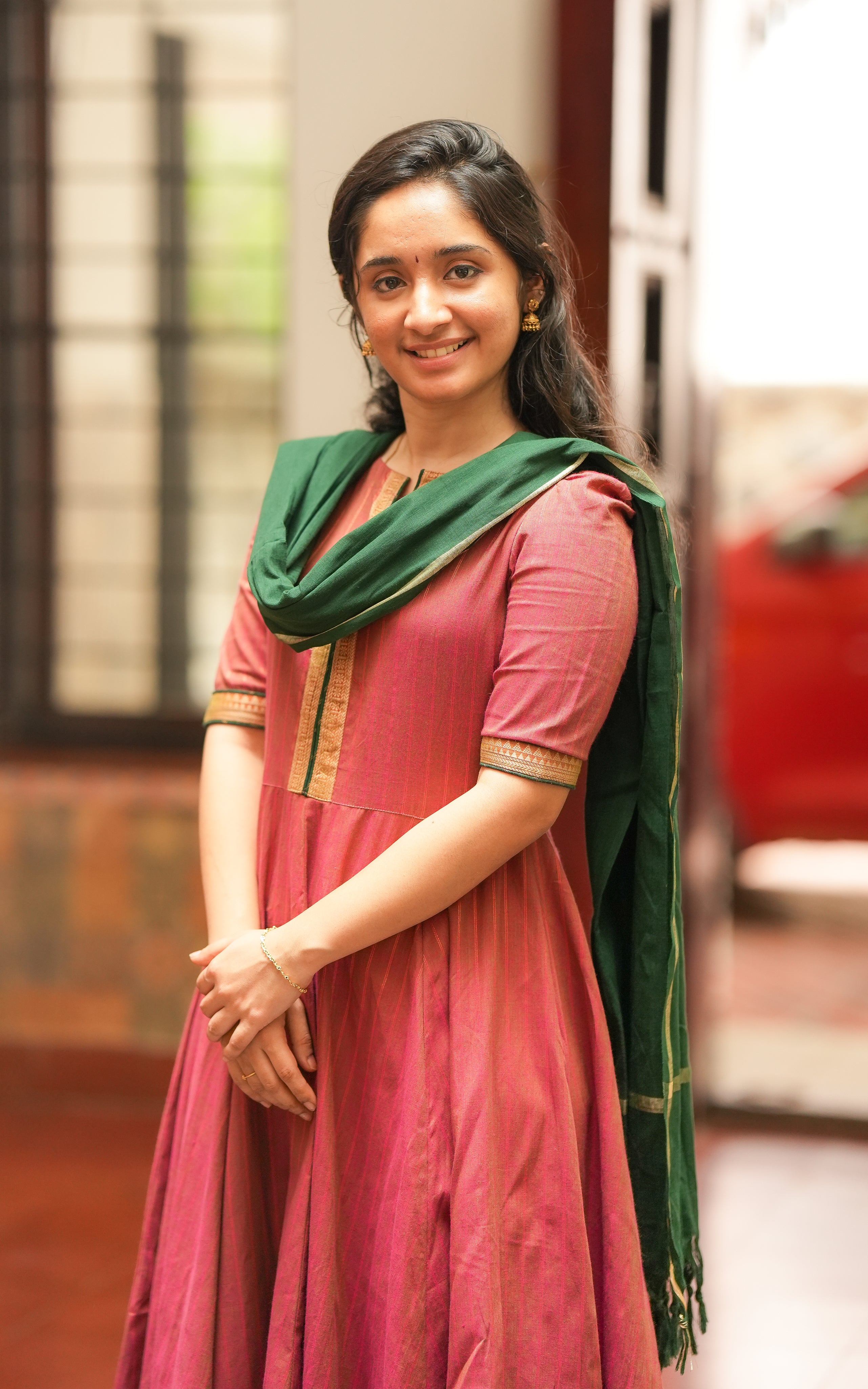 This outfit is a recreation of Nayanthara’s traditional look from the movie Annapoorani
