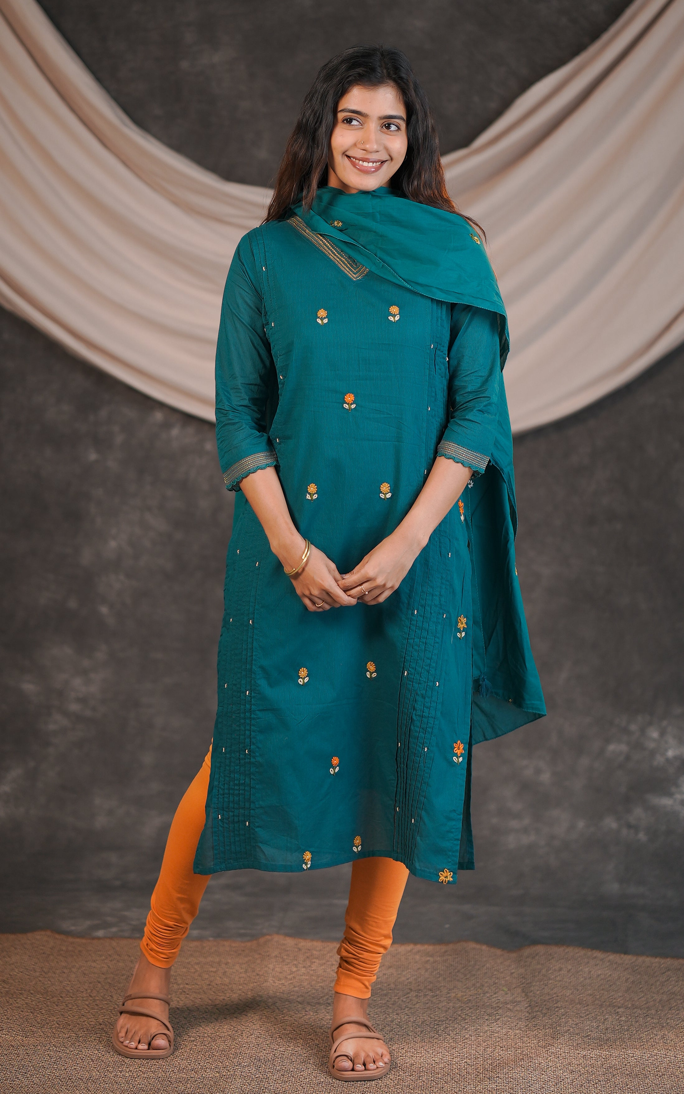 Moonveil A (Kurti+Dupatta)
