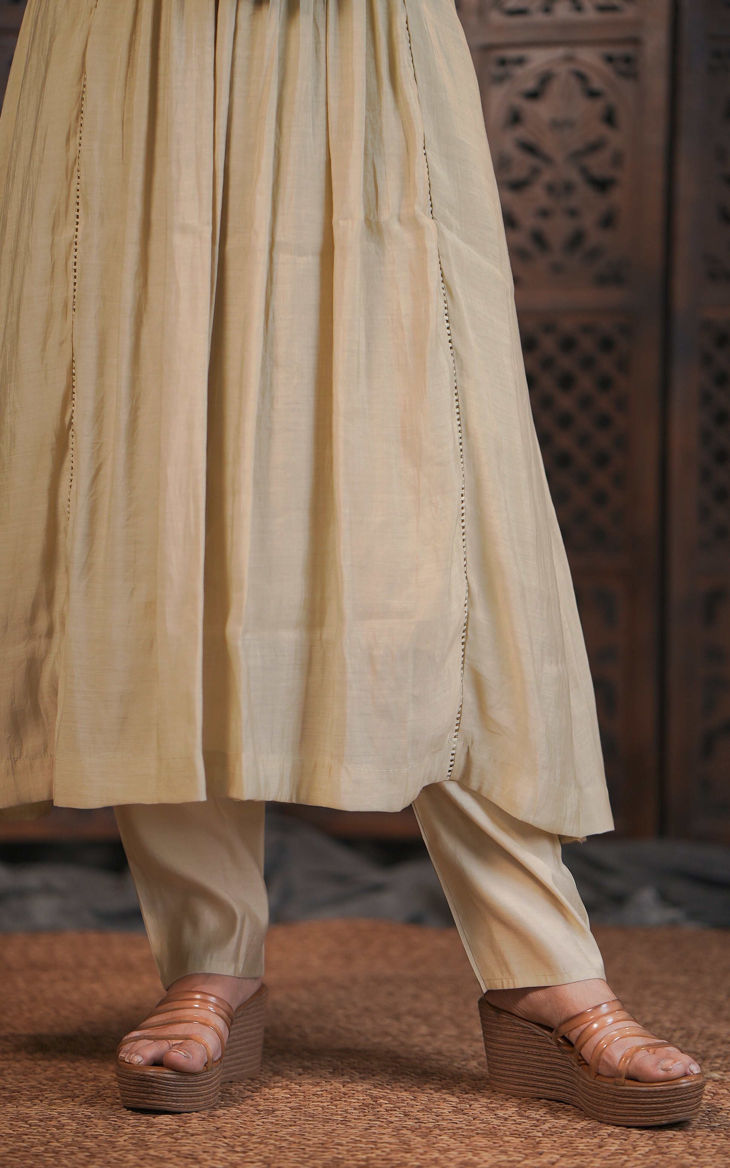 Oviyam (Kurti+Pant+Dupatta)