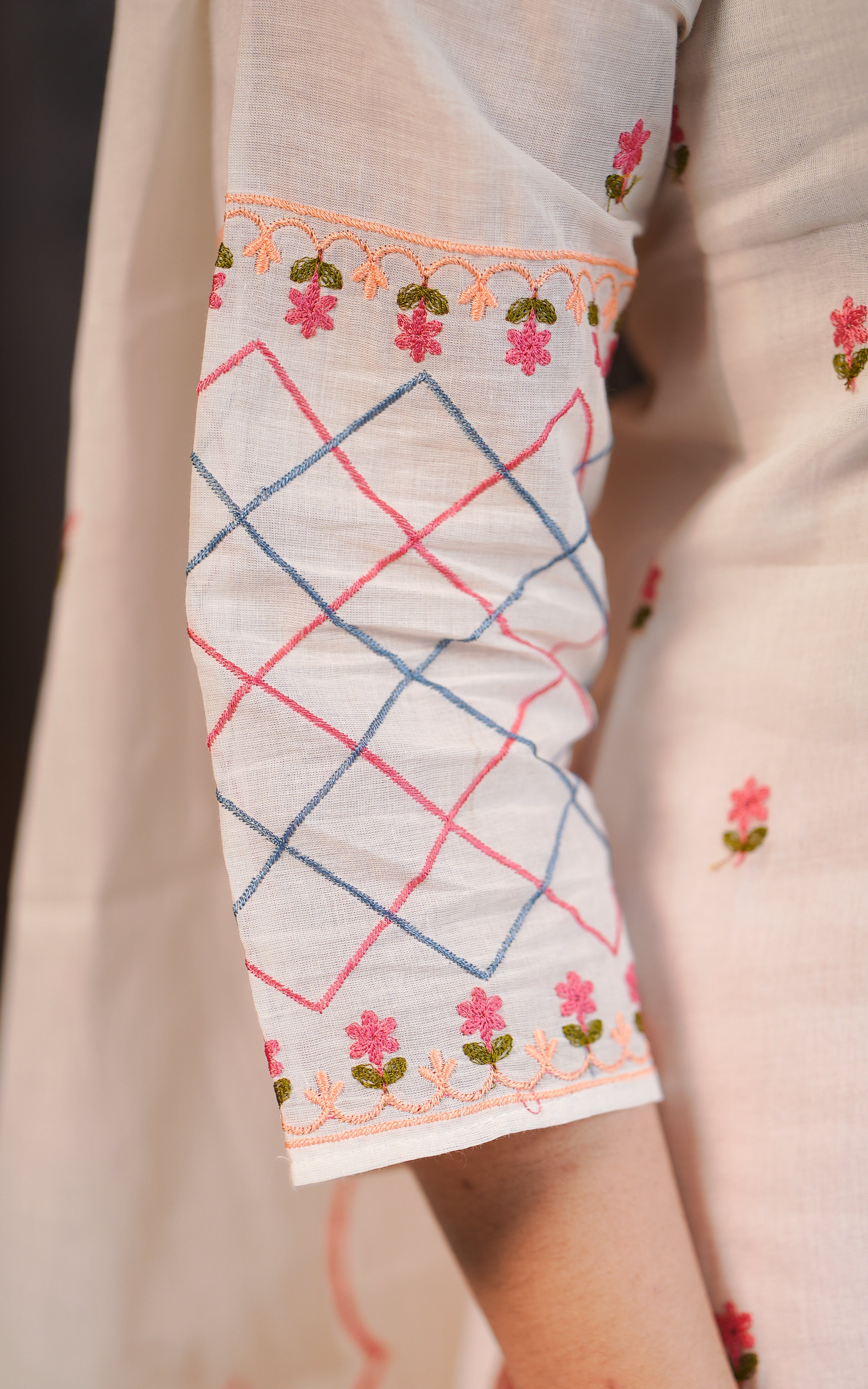 Dharmapriya (Kurti+Dupatta)