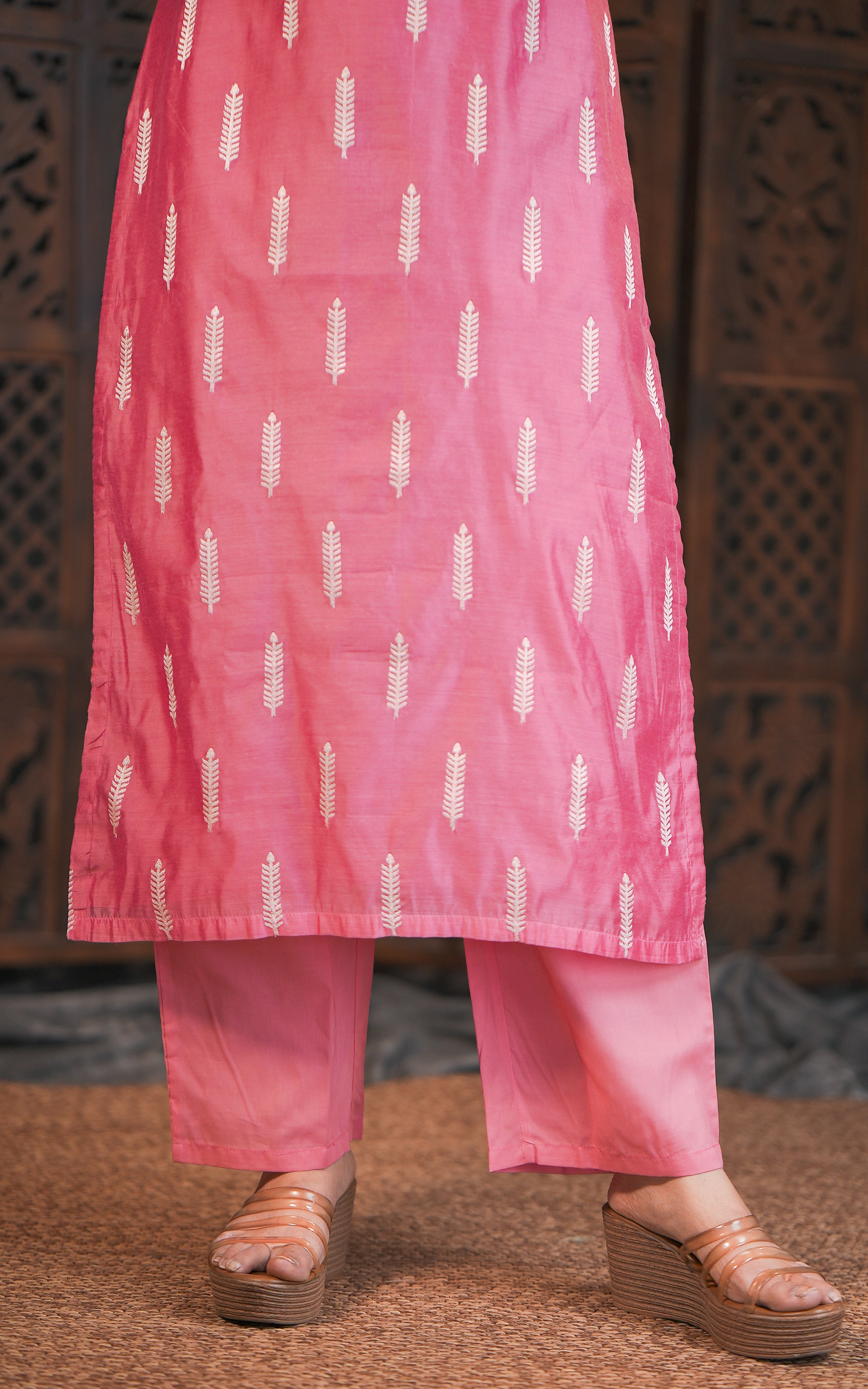Elegant coral pink kurti set for women