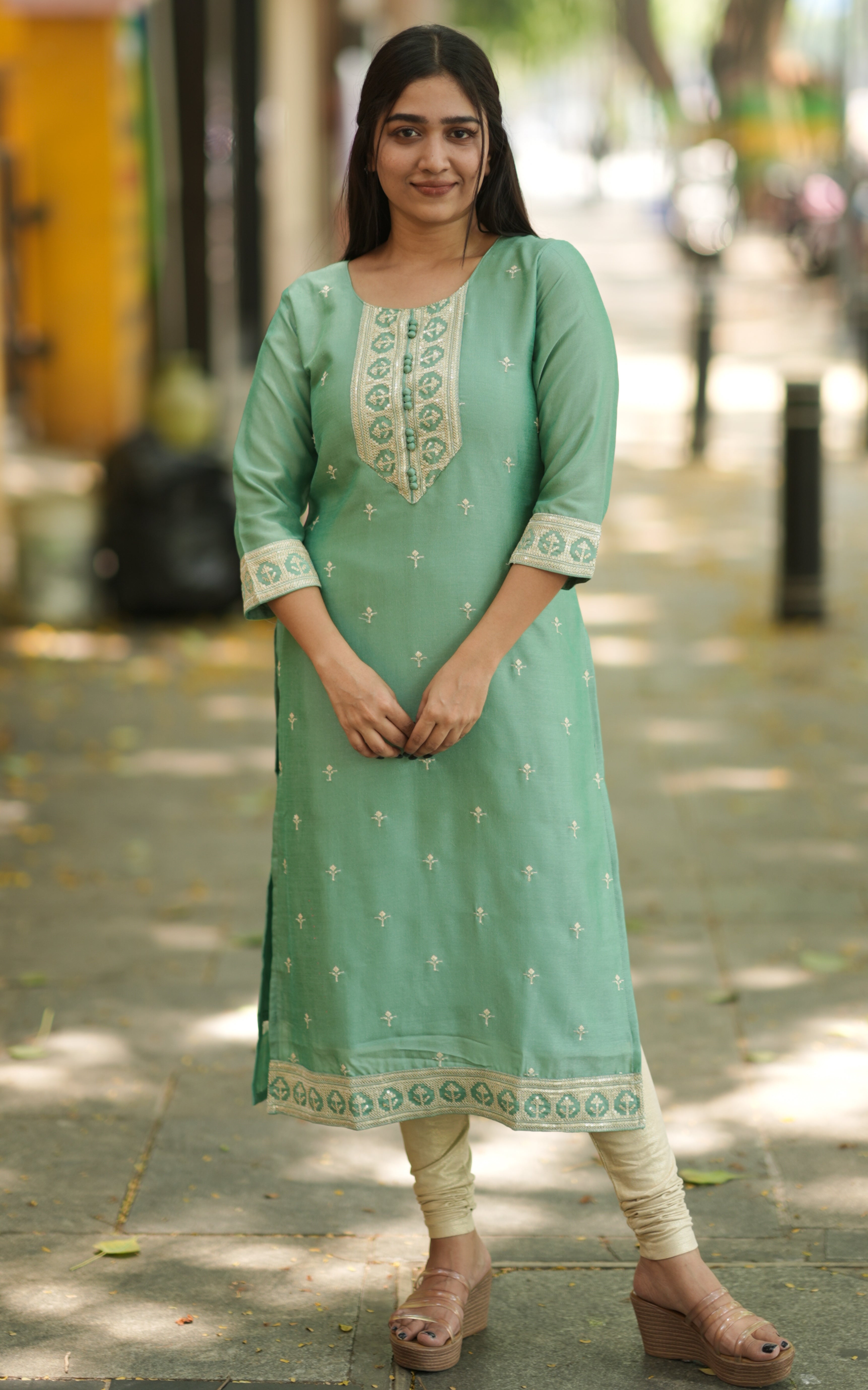  Sequence Embroidered Straight Cut Kurti with Side Silt(with Lining)