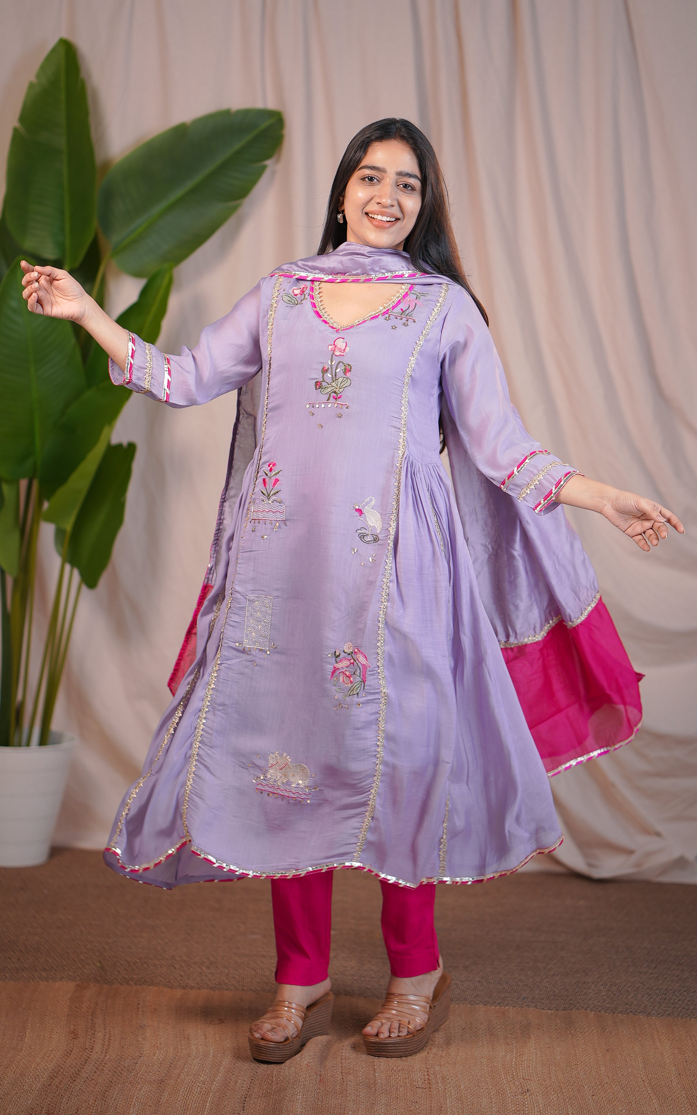 Lavender kurti with V neck for women