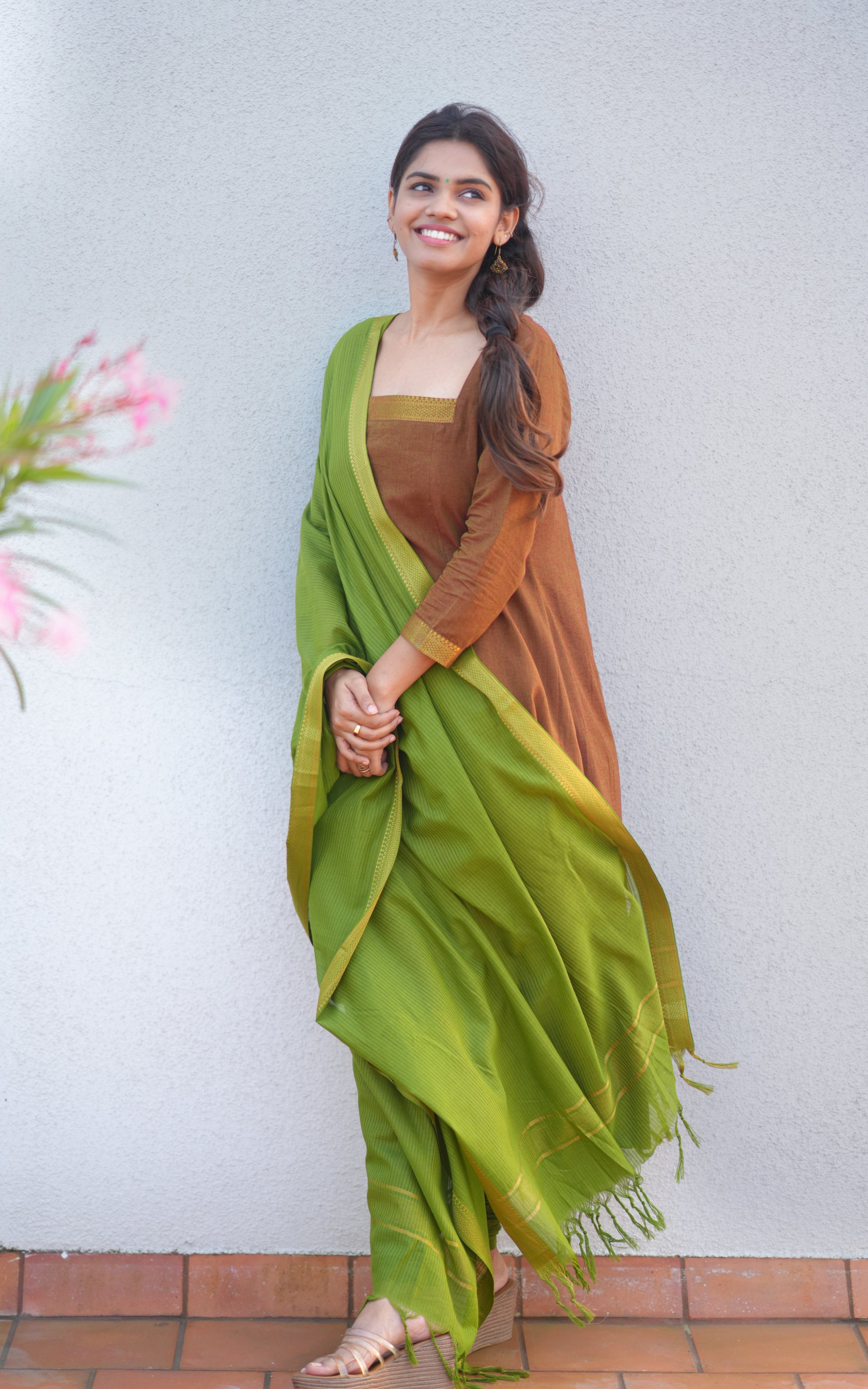 handloom dupatta enhances the overall elegance of the outfit