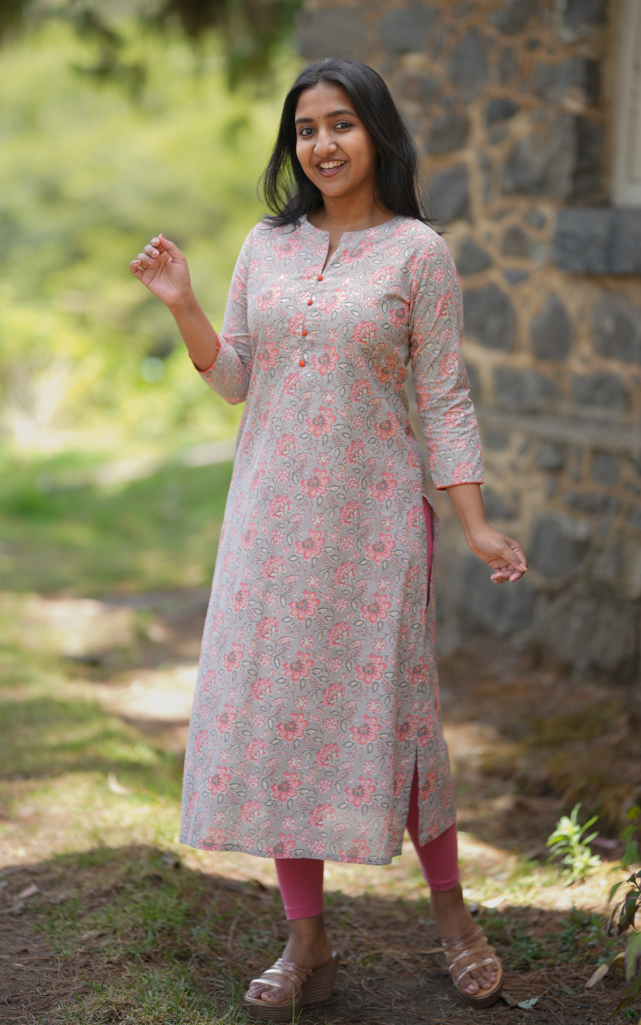 straight cut floral printed kurti neck with buttons