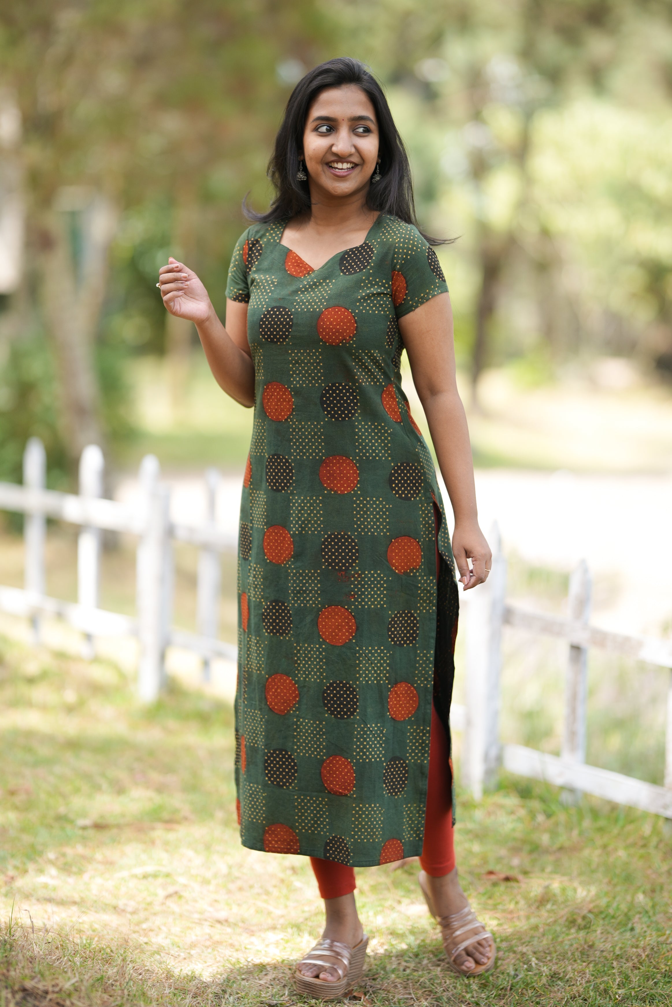 straight cut 45inch length with shorrt sleeve [hand blocked print][bottle green and yellow print with dots][suits all body suit][daily wear][office wear][college wear]