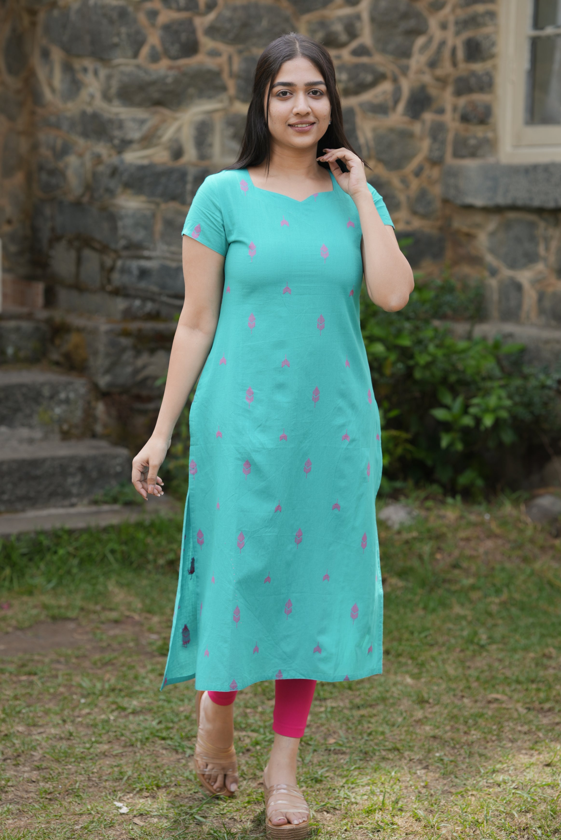 south cotton fabric with short sleeves pink pattern long length simple college wear [office wear] vneck 