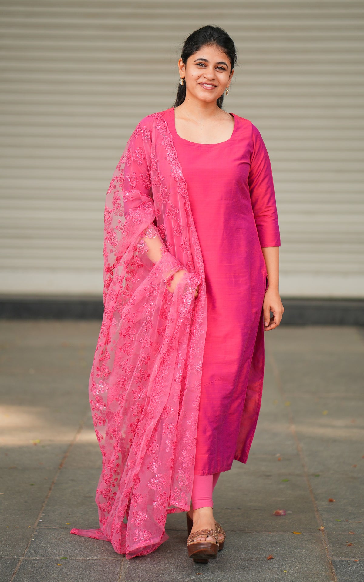 Kannukkul Nilavu Pink  (Kurti+Dupatta)