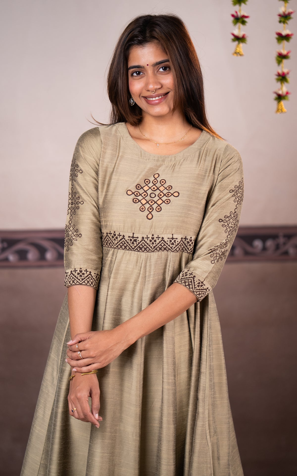 Kolangal Grey (Kurti+Dupatta)