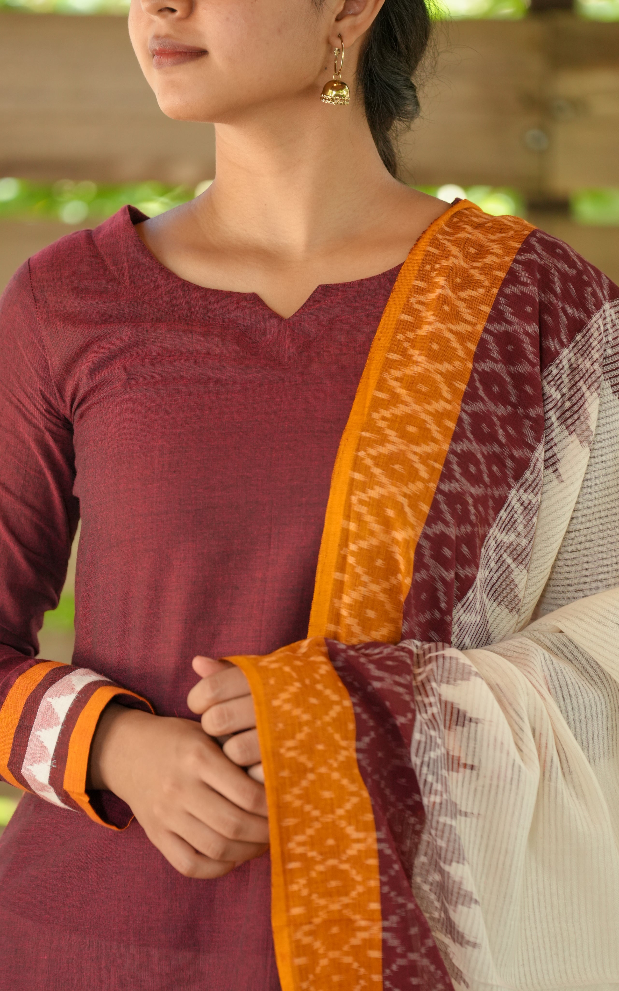 Priya’s wardrobe recreation — elegant floral kurti from Aval song, Manithan movie