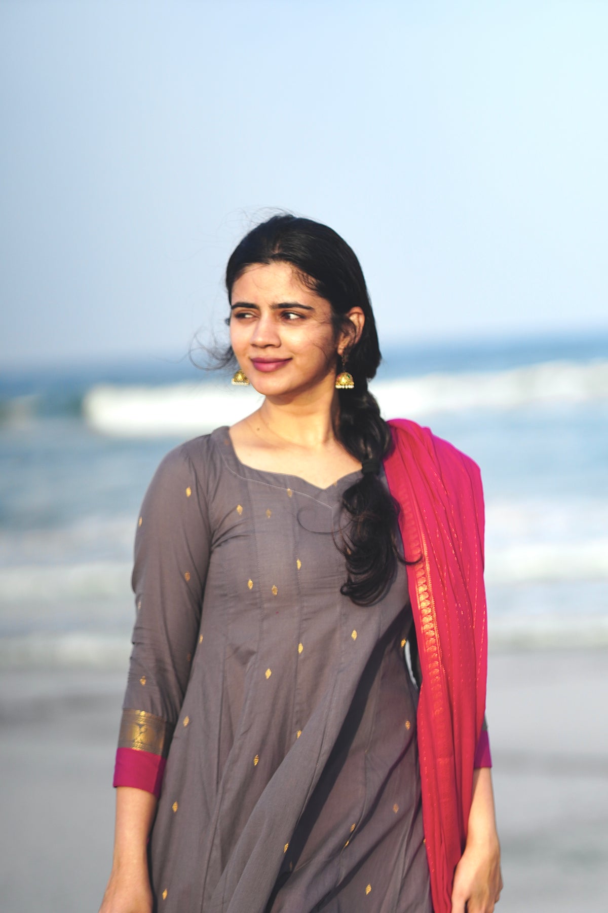 Kundhavai Grey (Kurti+Dupatta)