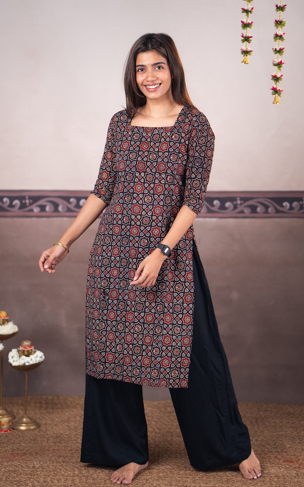 Dharmika Black