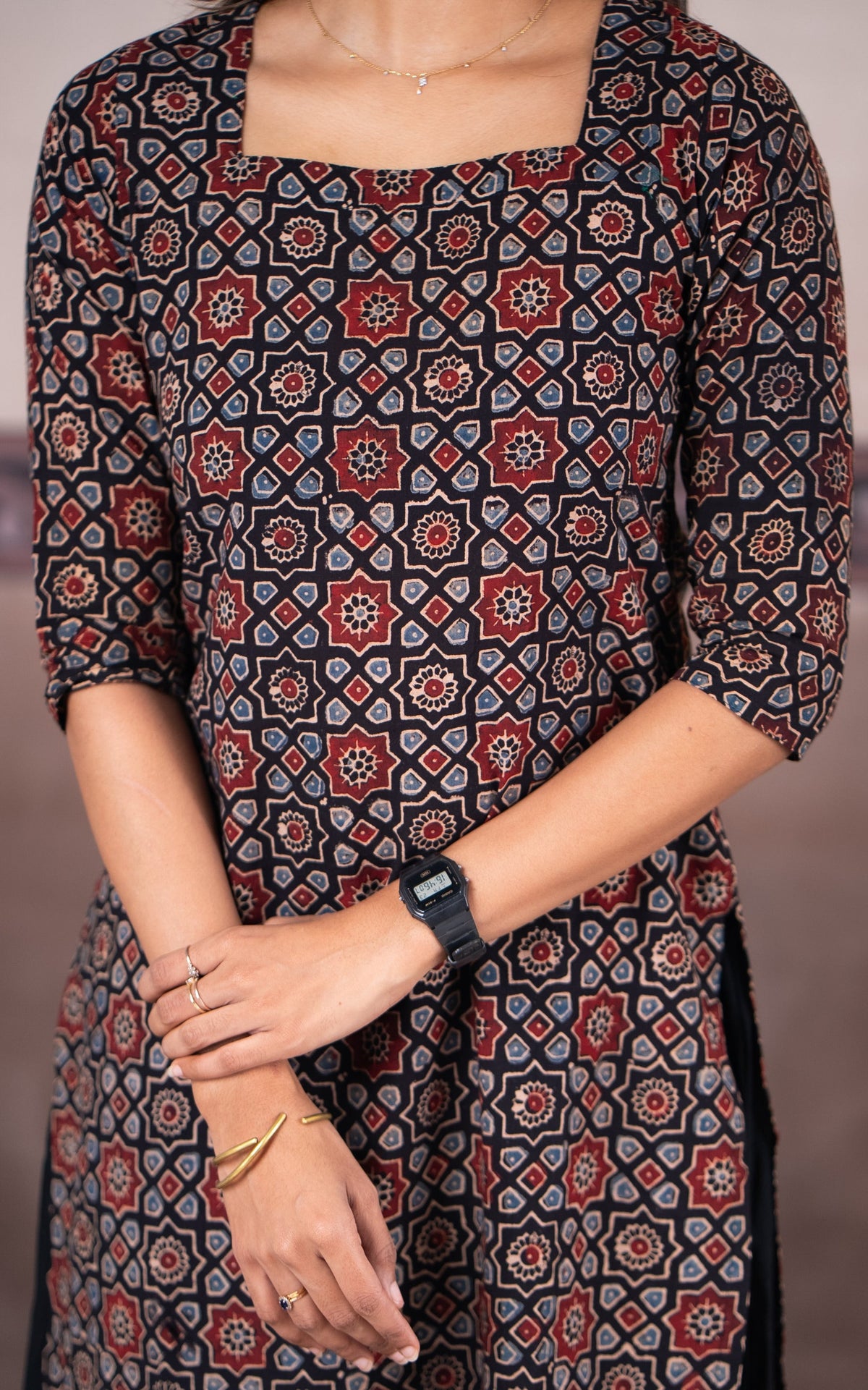 Dharmika Black