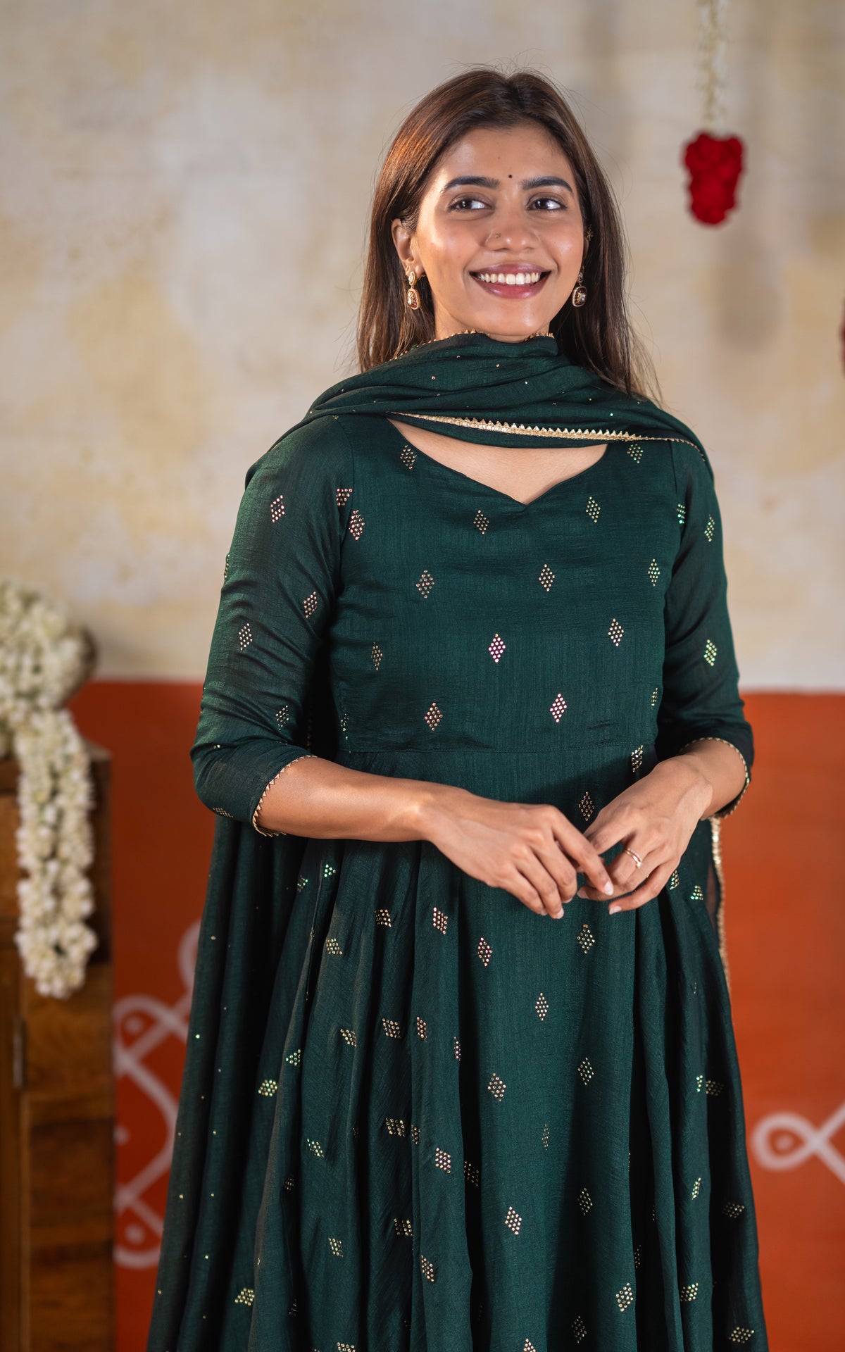 Vizha Pontharigai C (Kurti+Dupatta)
