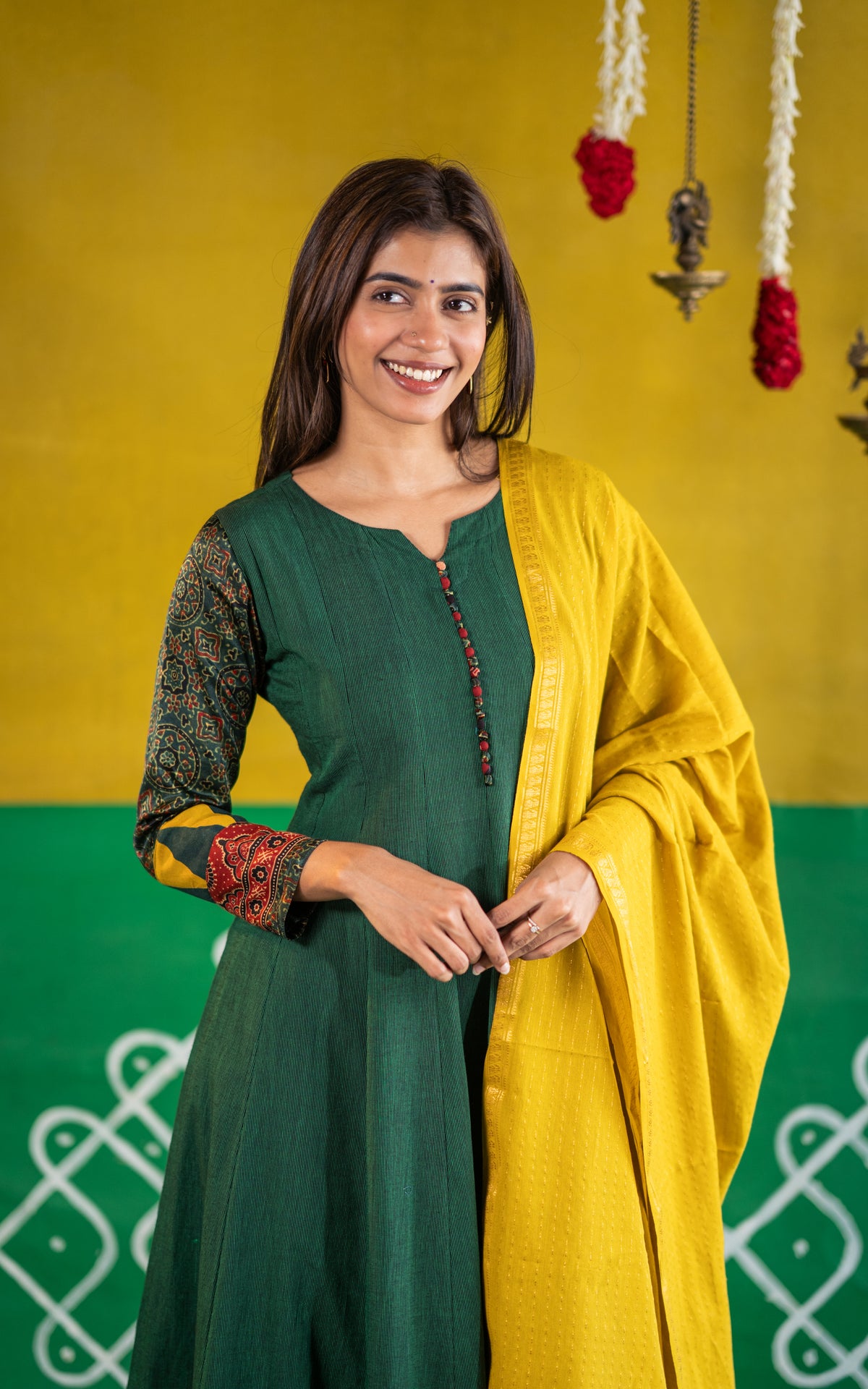 Main Character Vibes (Kurti+Dupatta)