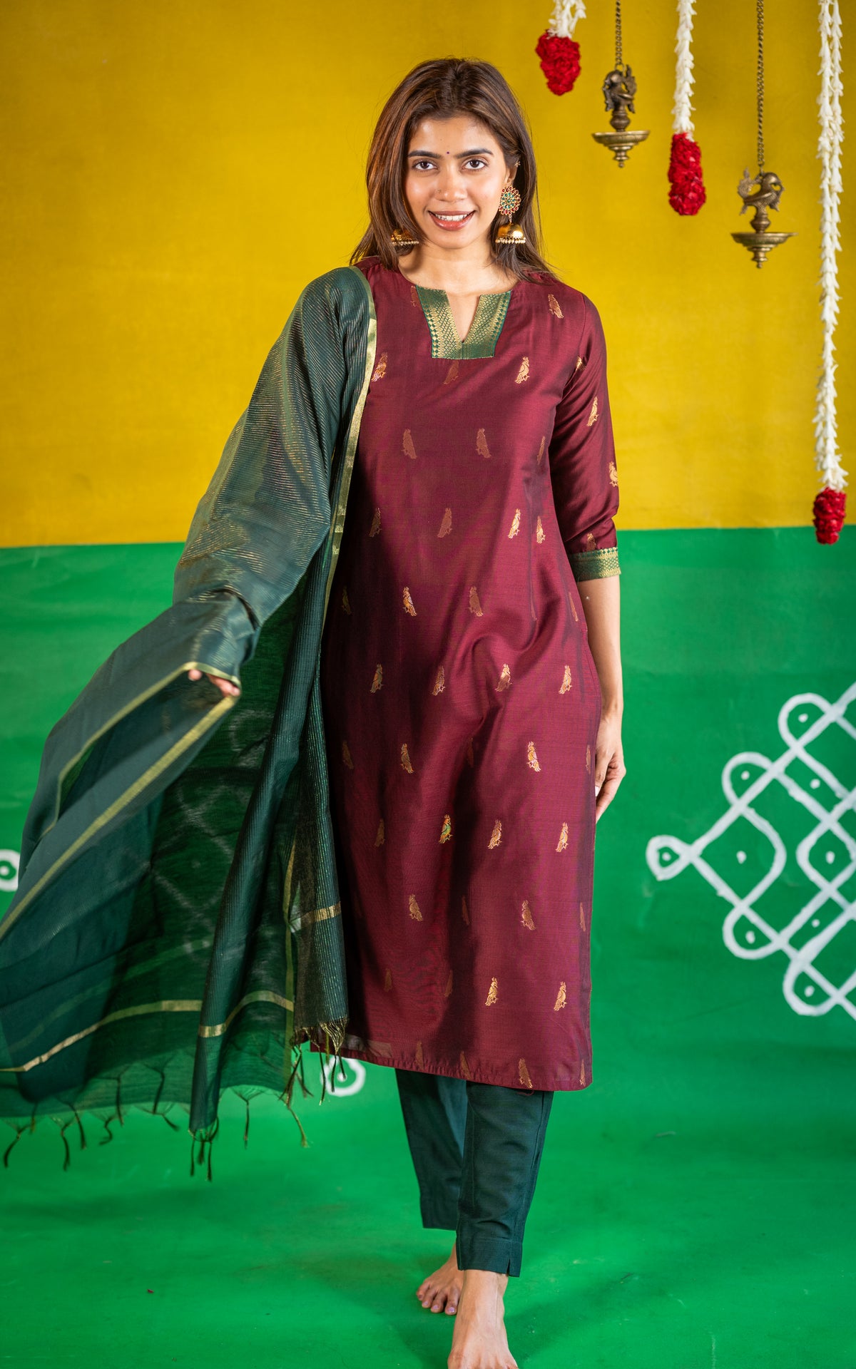 Mayil Brown (Kurti+Dupatta)