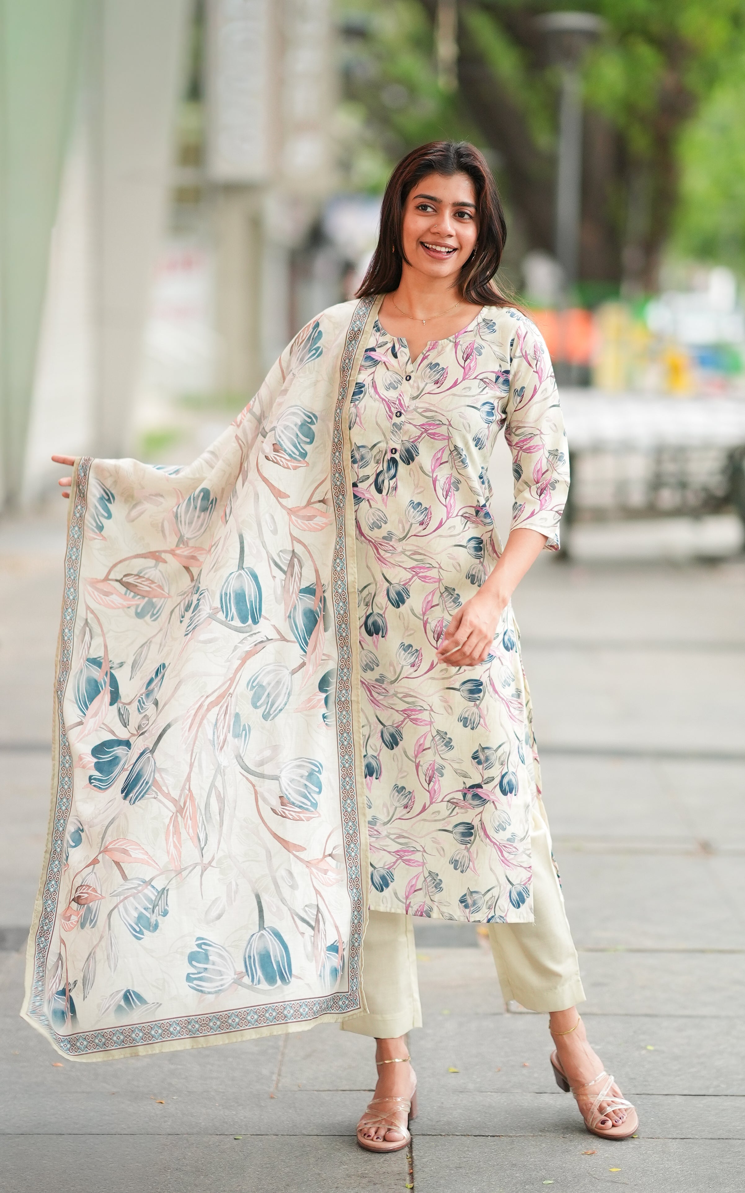 Keshini A (Kurti+Pant+Dupatta)