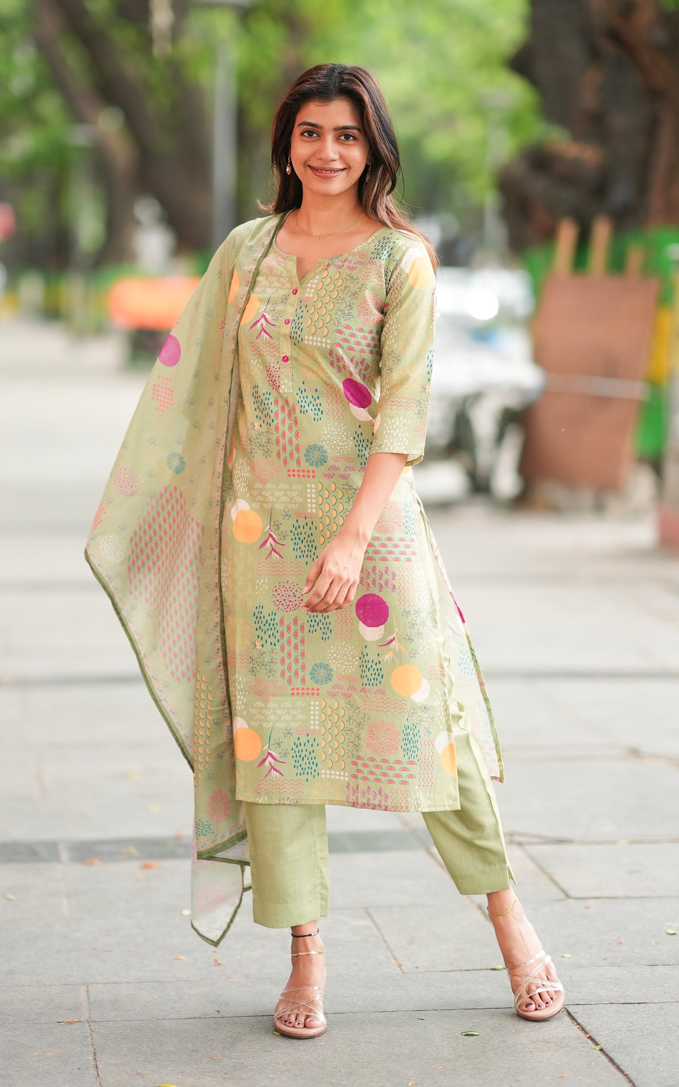 Keshini B (Kurti+Pant+Dupatta)