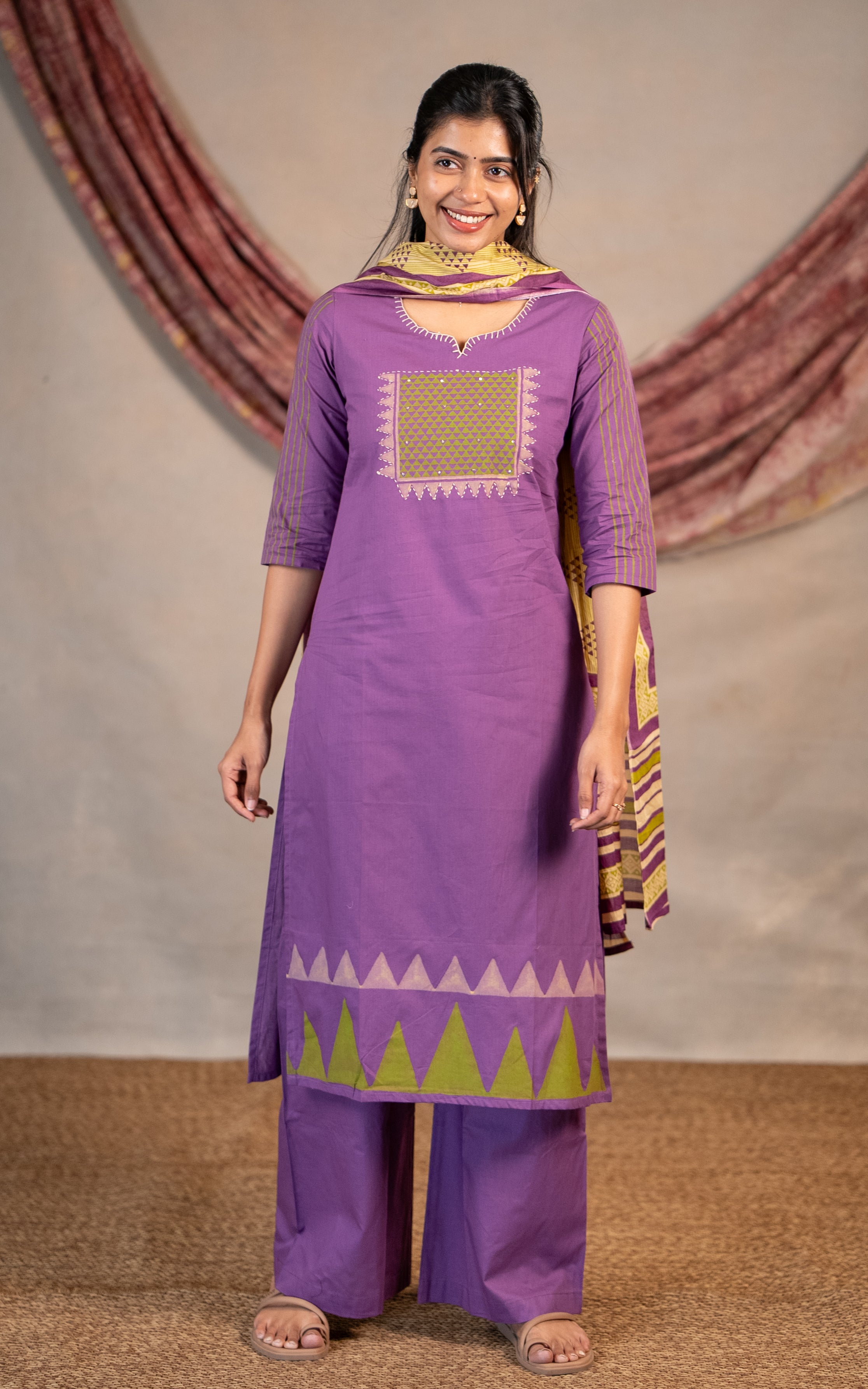 Kavilaya (Kurti+Pant+Dupatta)