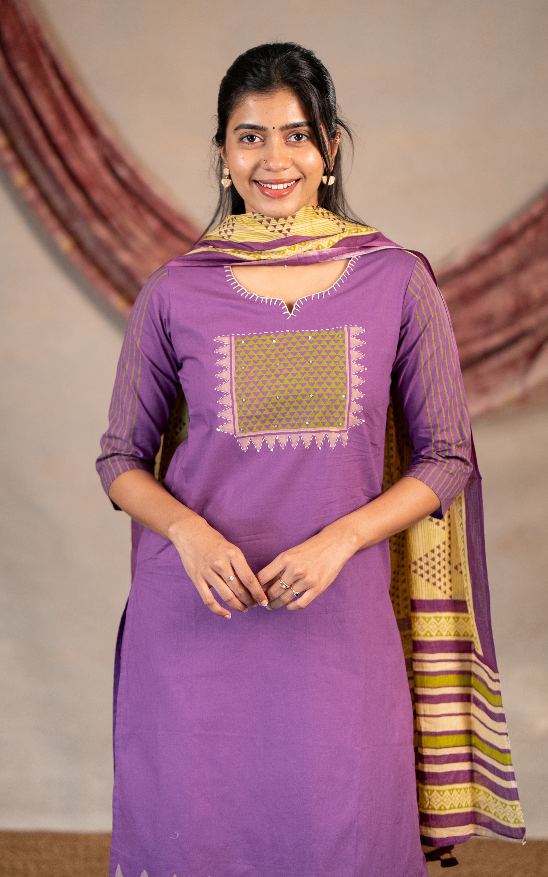 Kavilaya (Kurti+Pant+Dupatta)