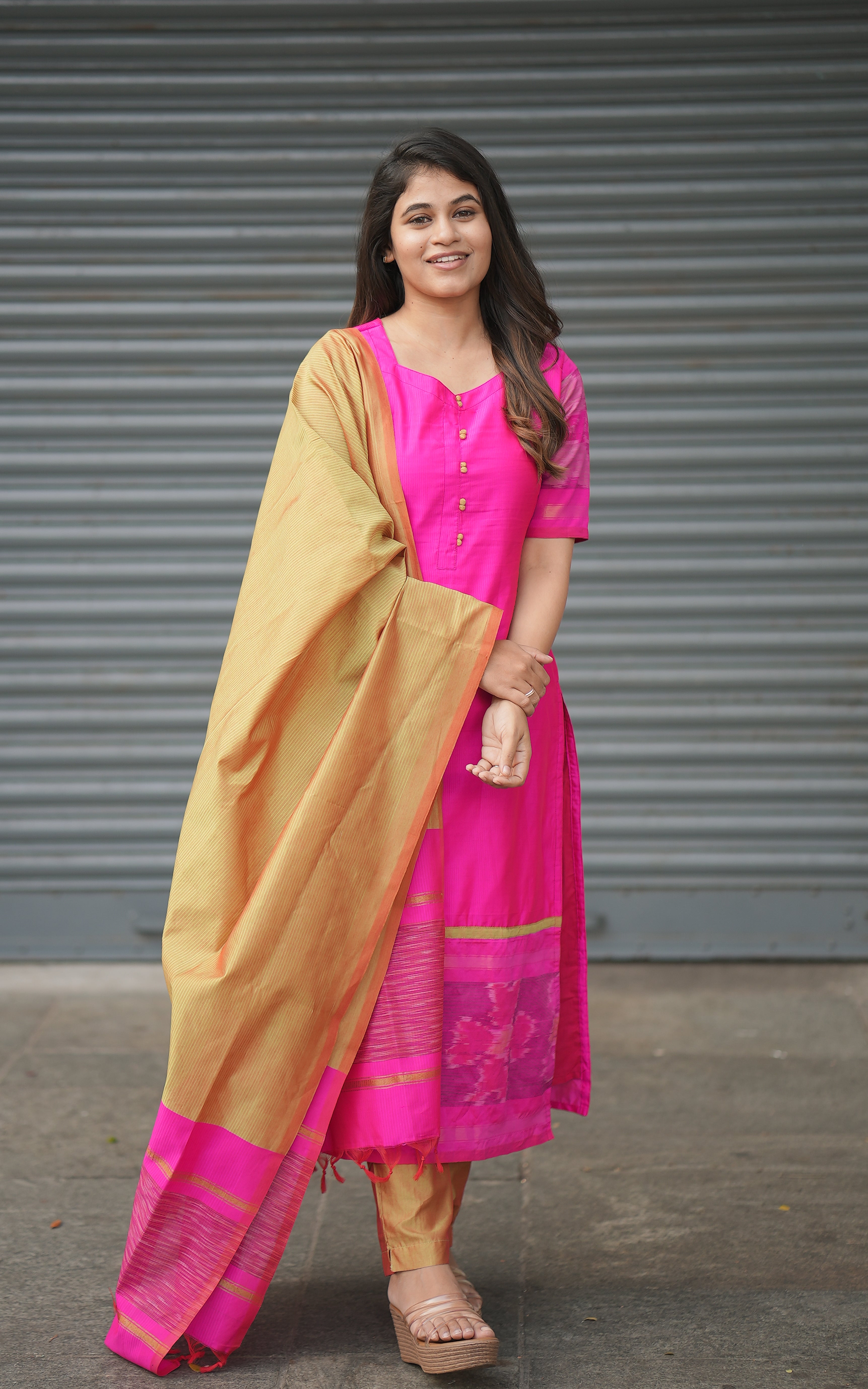 pink kurti with sandal dupatta