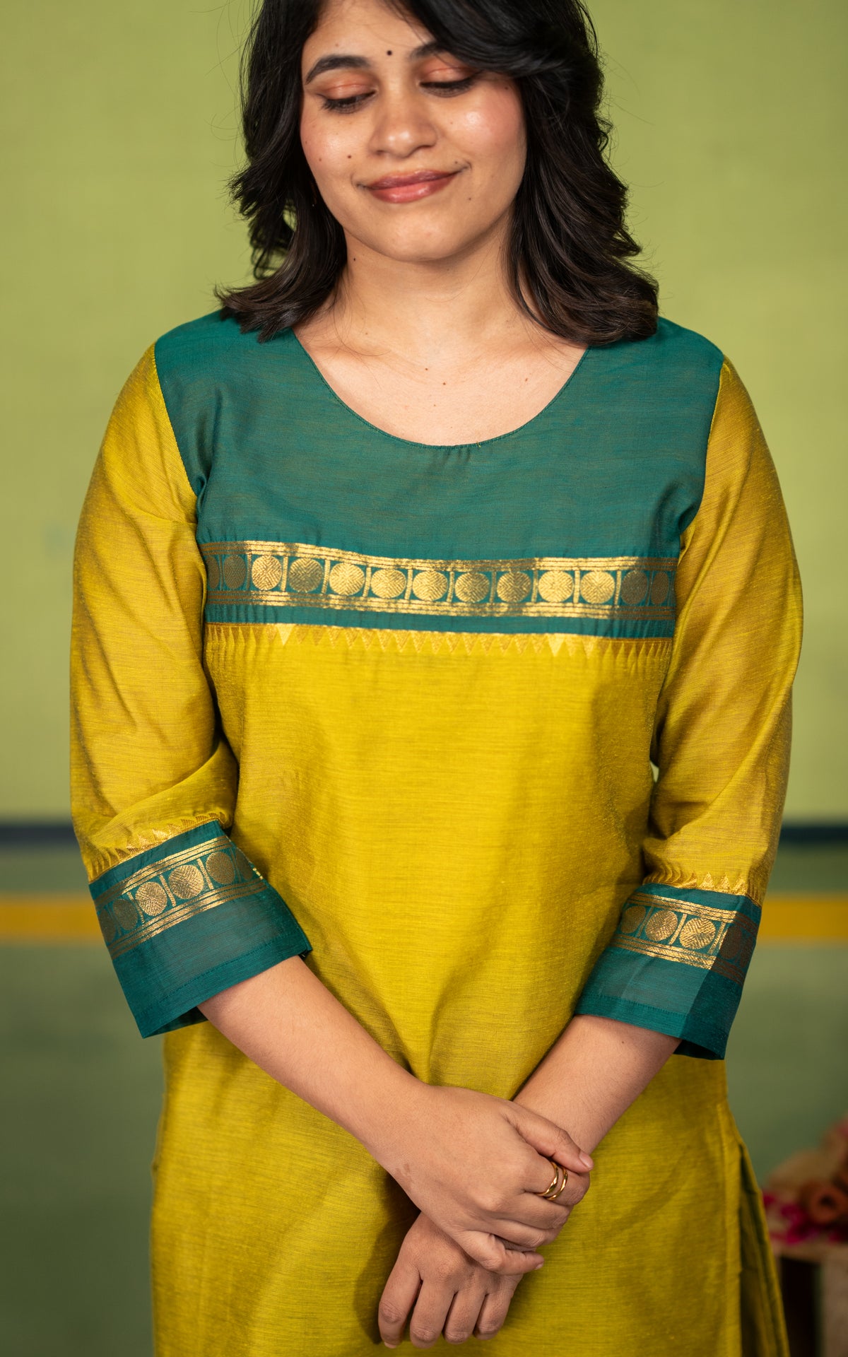 Retro Specials A (Kurti+Dupatta)