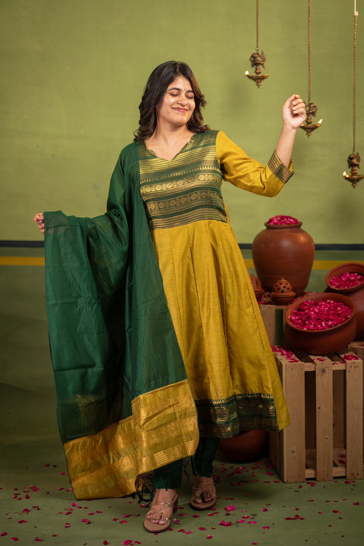 Vintage Rudra B (Kurti+Dupatta)