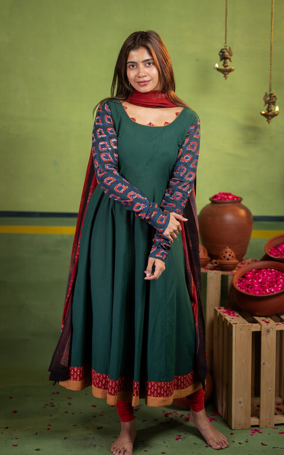 Main Character Vibes C (Kurti+Dupatta)