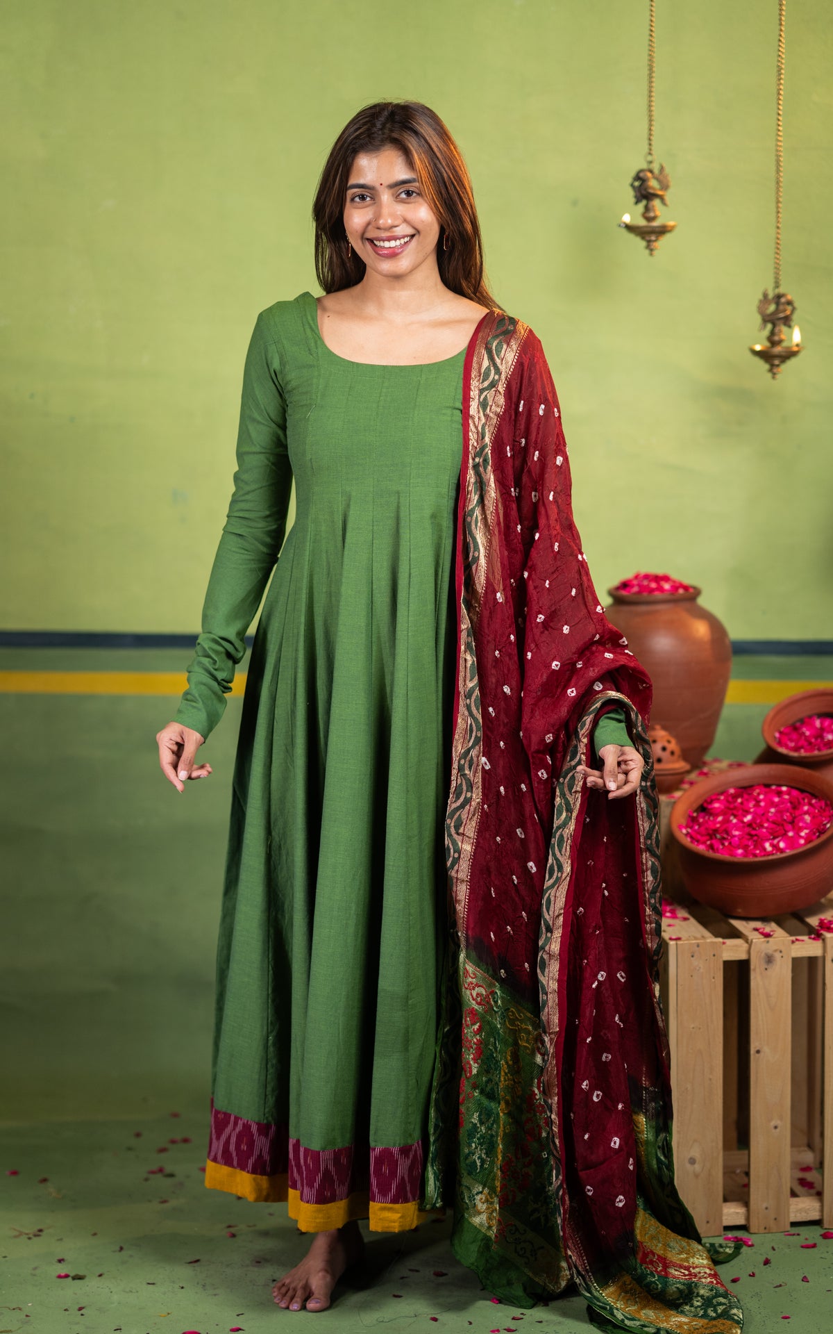 Yazhini Green (Kurti+Dupatta)
