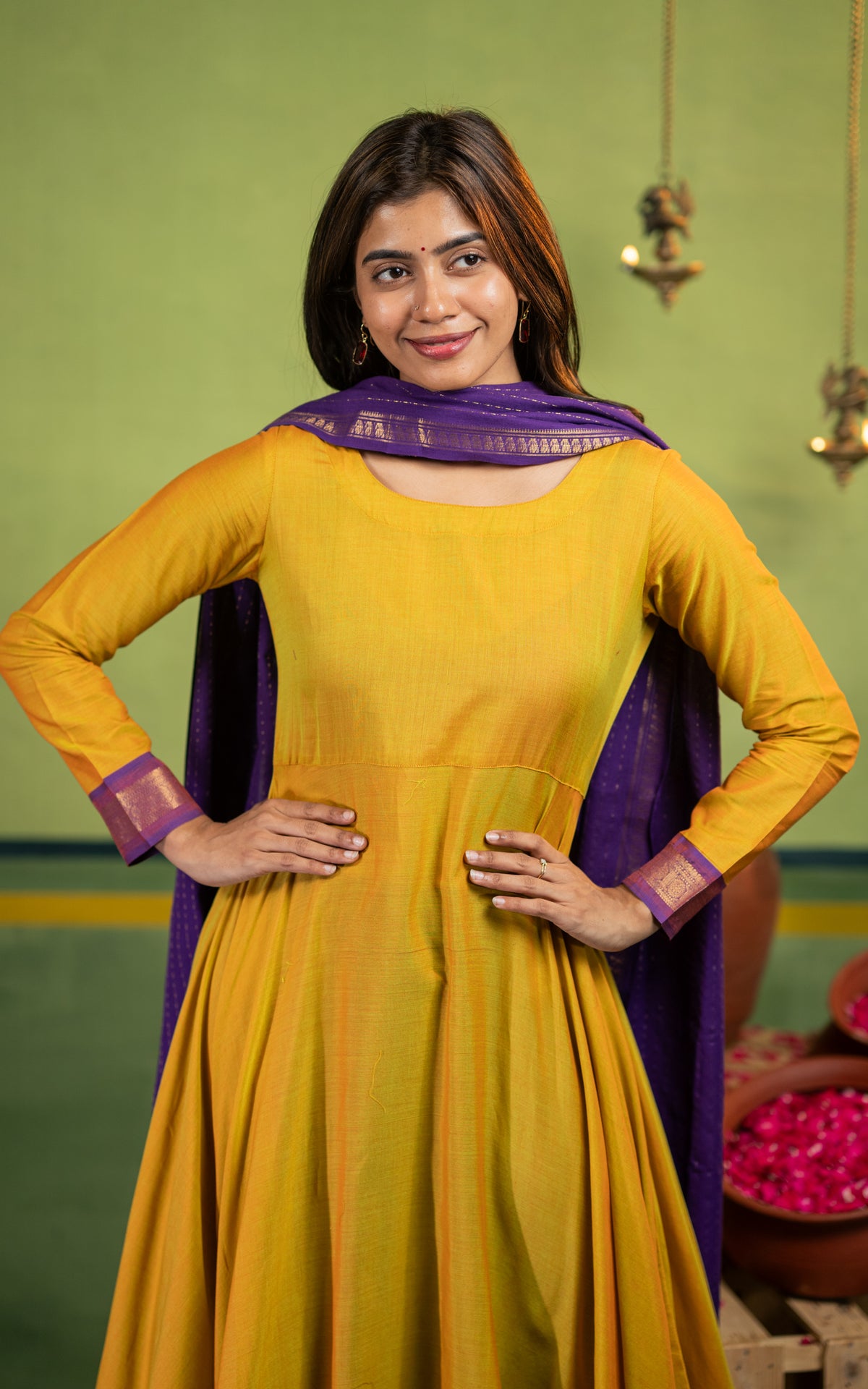 Meenakshi Cotton (Kurti+Dupatta)