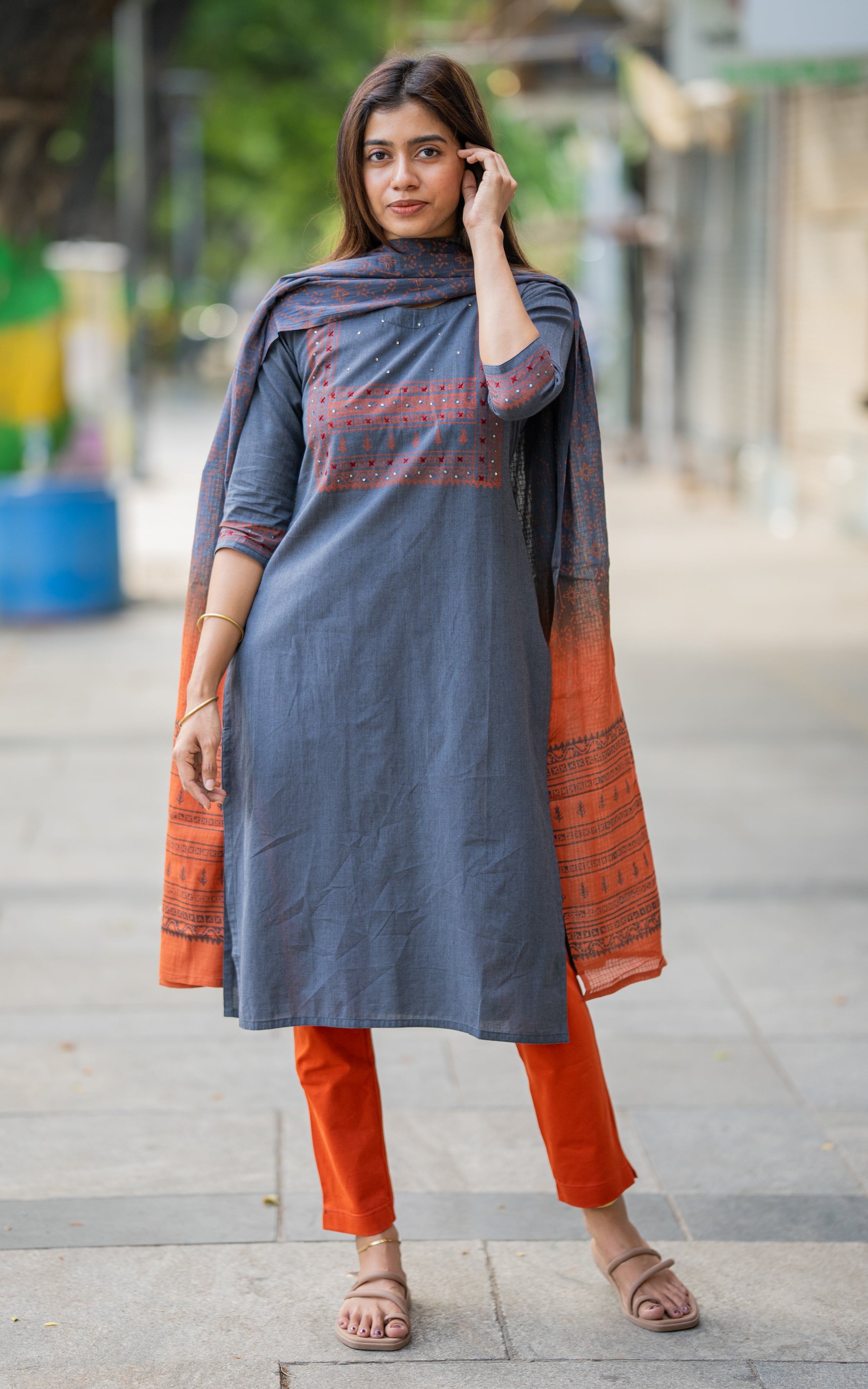 Miranjana Grey (Kurti+Dupatta)